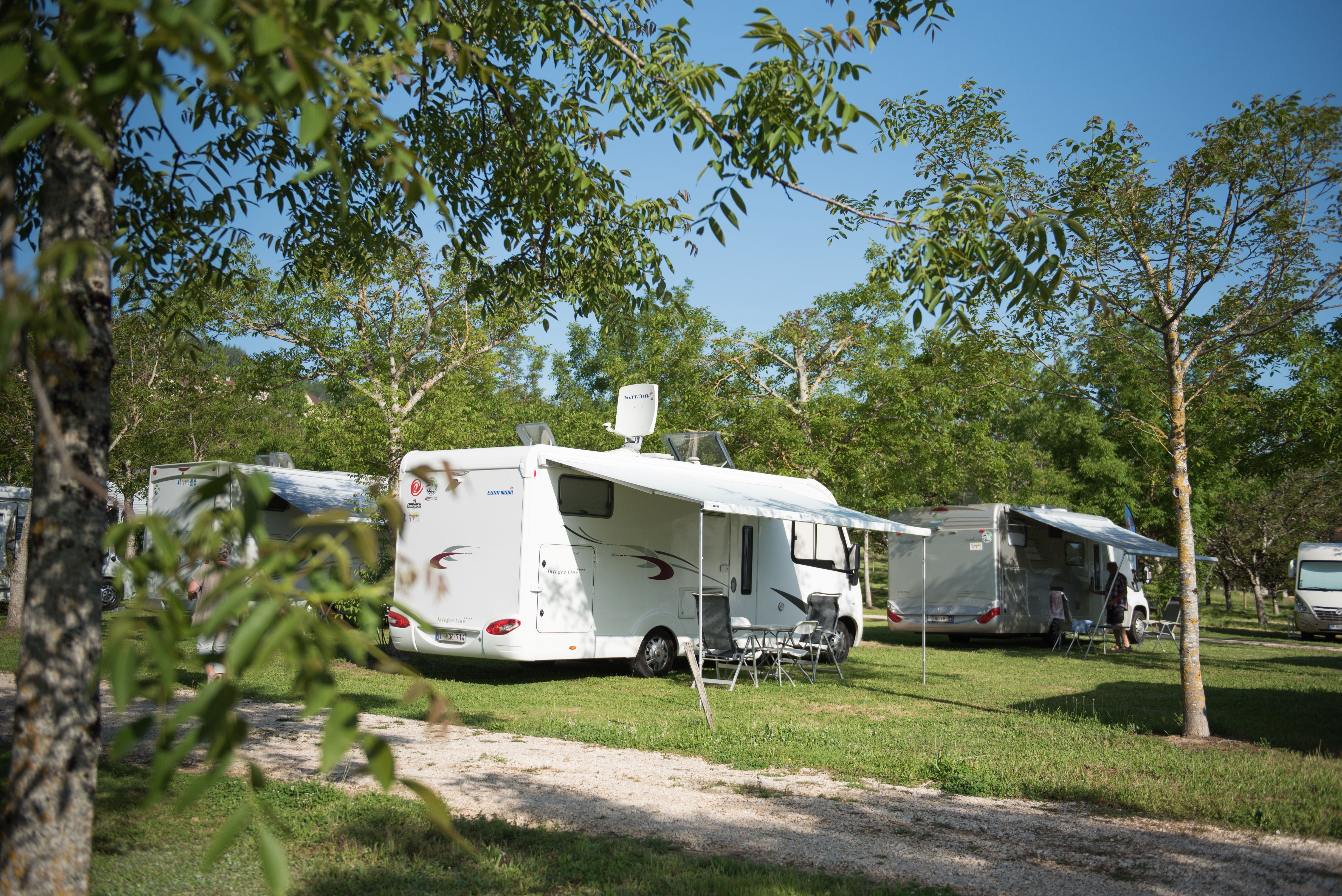 Aire pour camping-car "La Ferme de Grezelade", Lanzac - photo 3