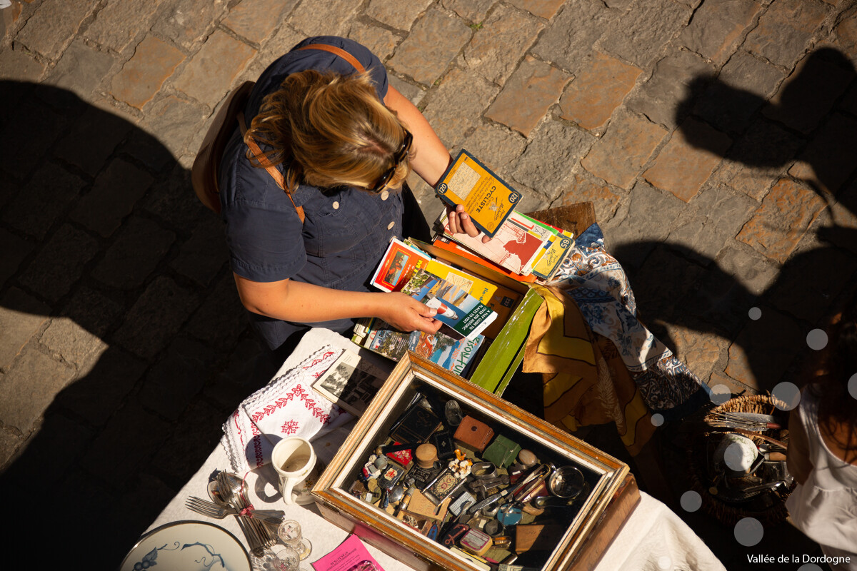 Foire aux boulons aux Quatre-Routes du Lot