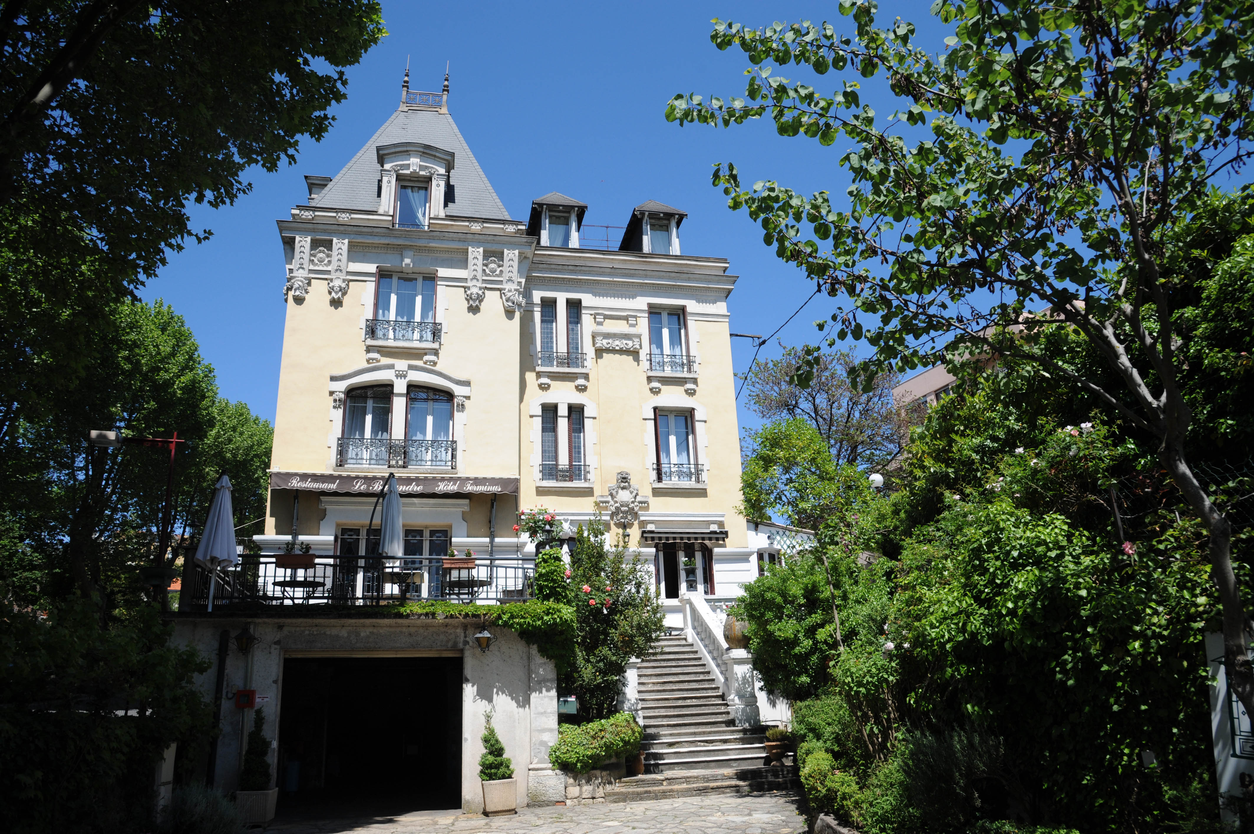 Hôtel Restaurant Le Terminus