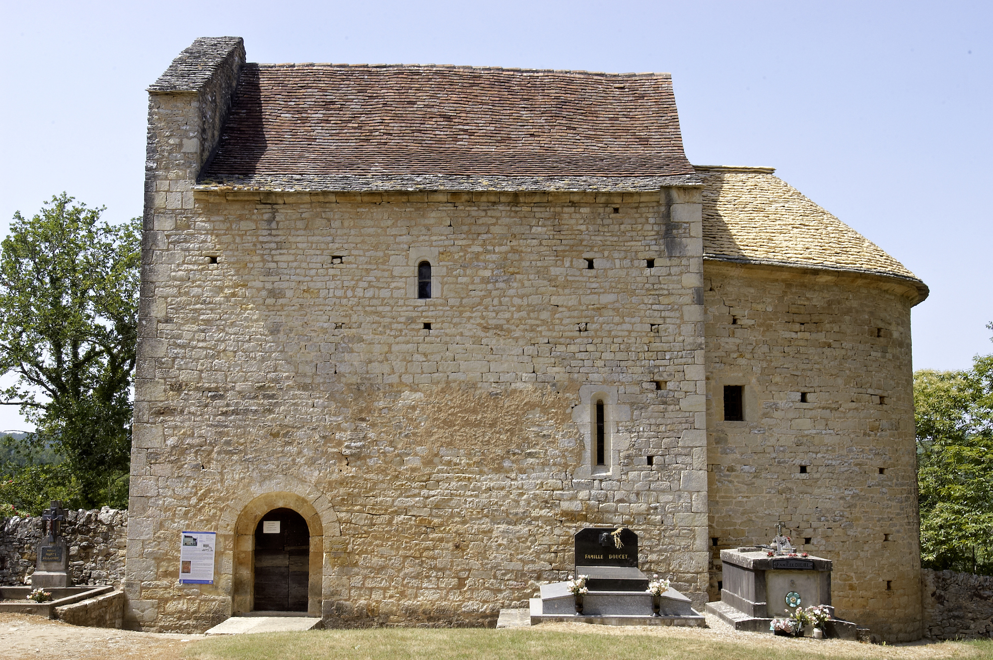 1773335_eglise_saint-andre_des_arques__n_blayajpg