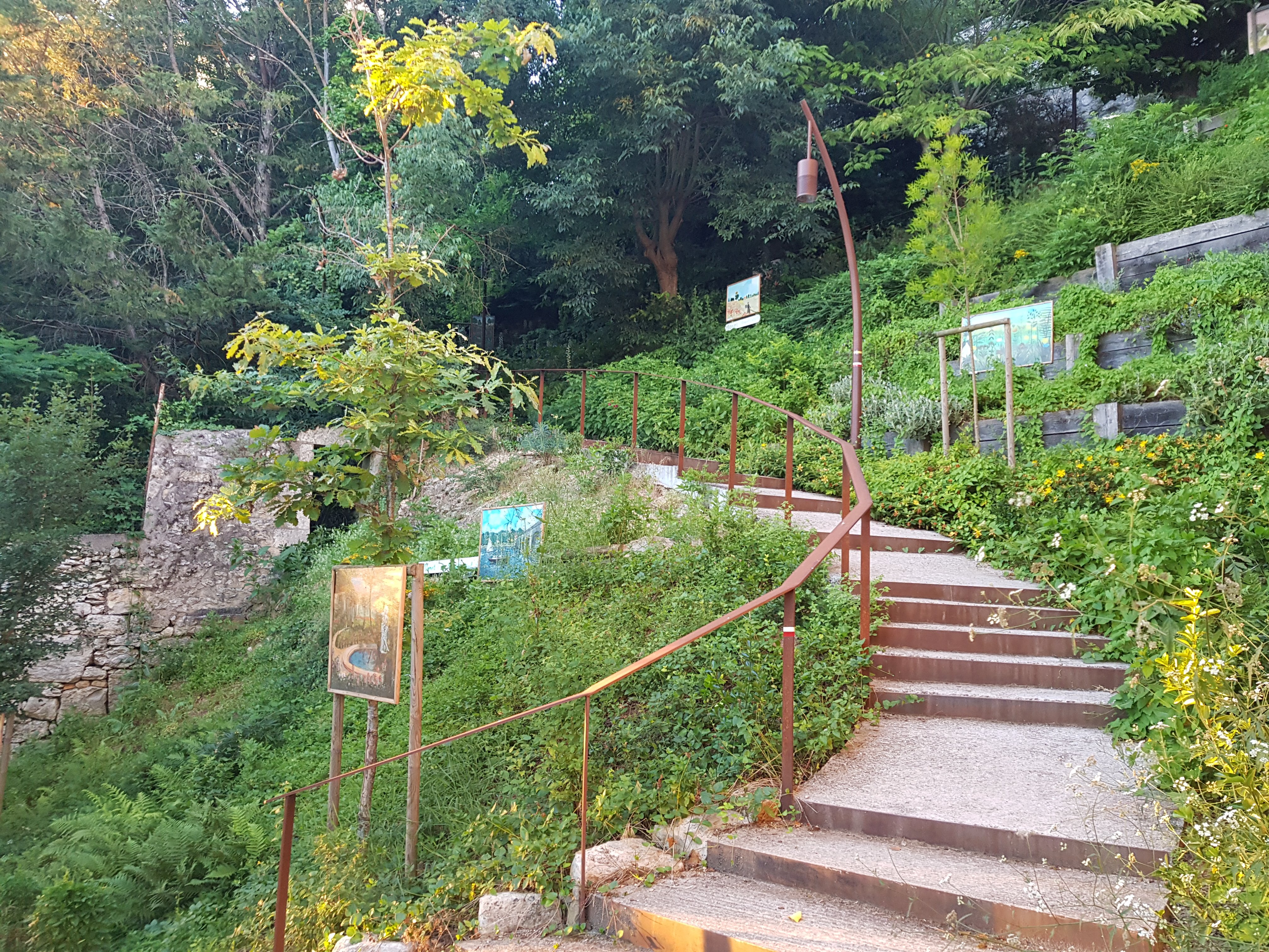Les Jardins Suspendus
