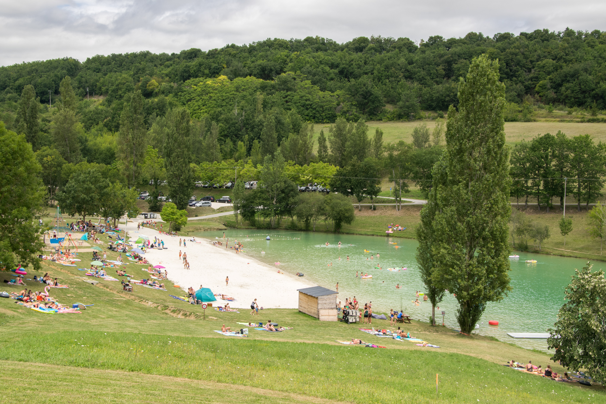 Aire de Pique-Nique du plan d'eau St Sernin