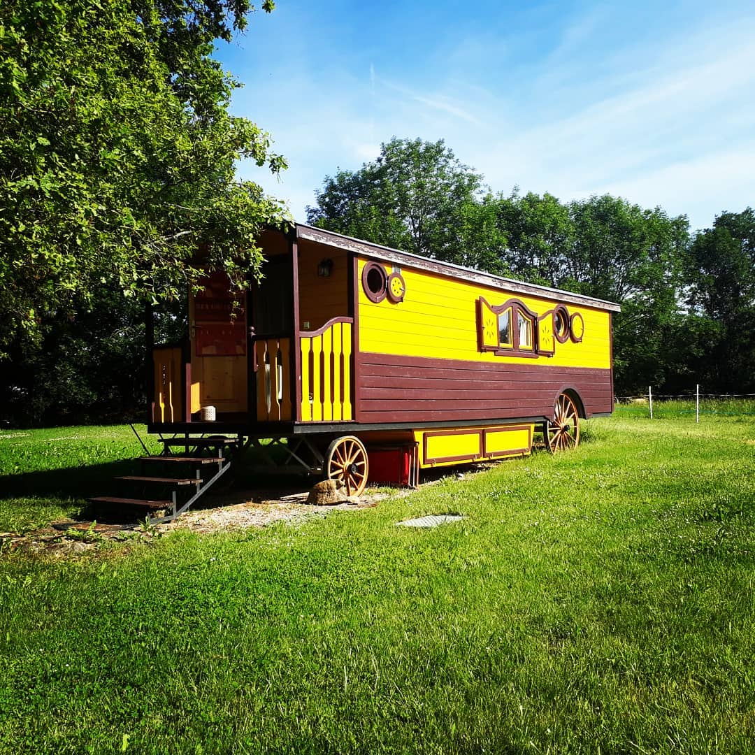 Roulotte "Au Coin des Granges"