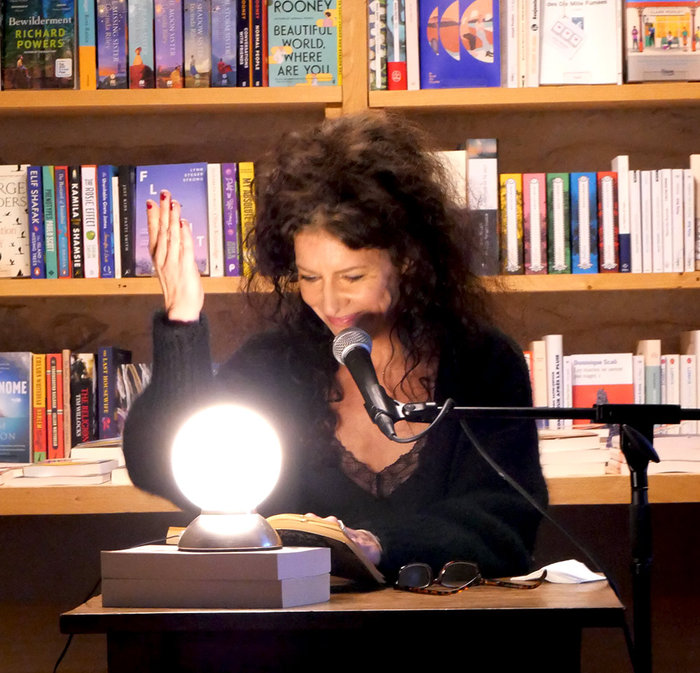 Janvier chez Livres Books & Co : Lecture à voix nue