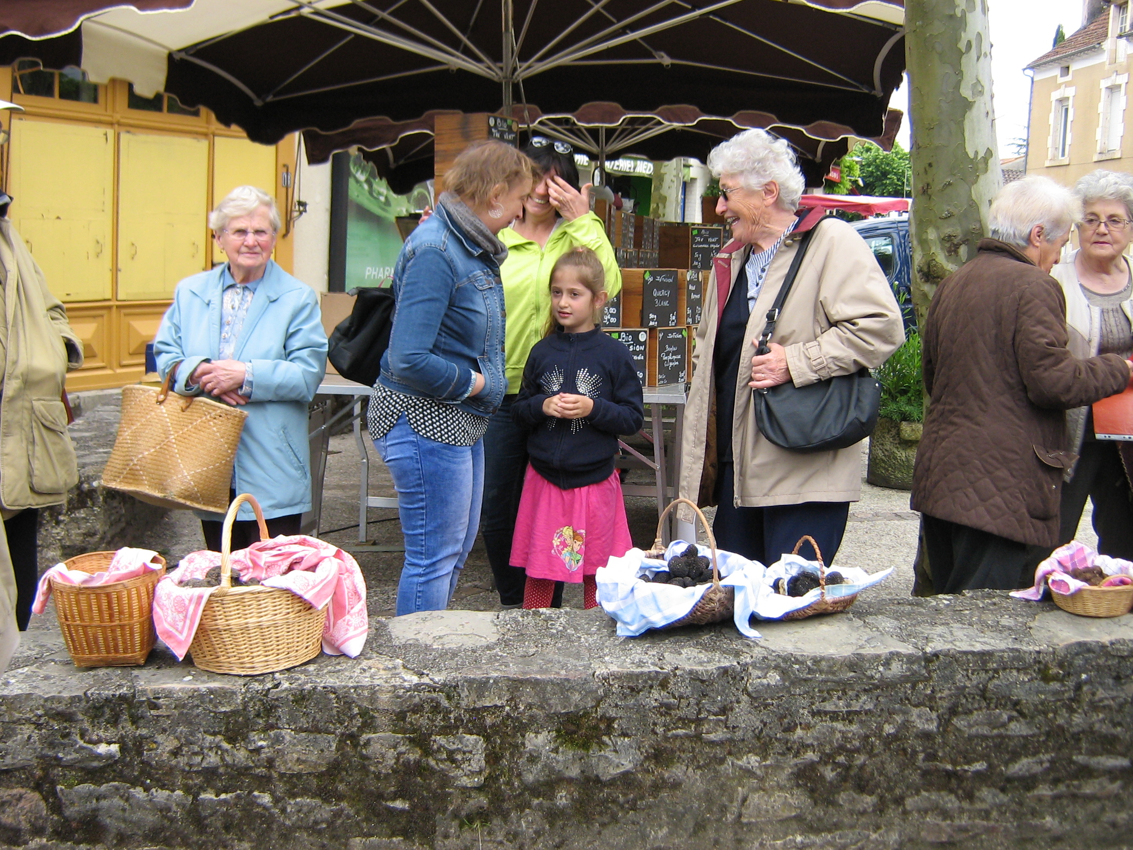 Marché aux truffes d’été, Limogne-en-Quercy - photo 3