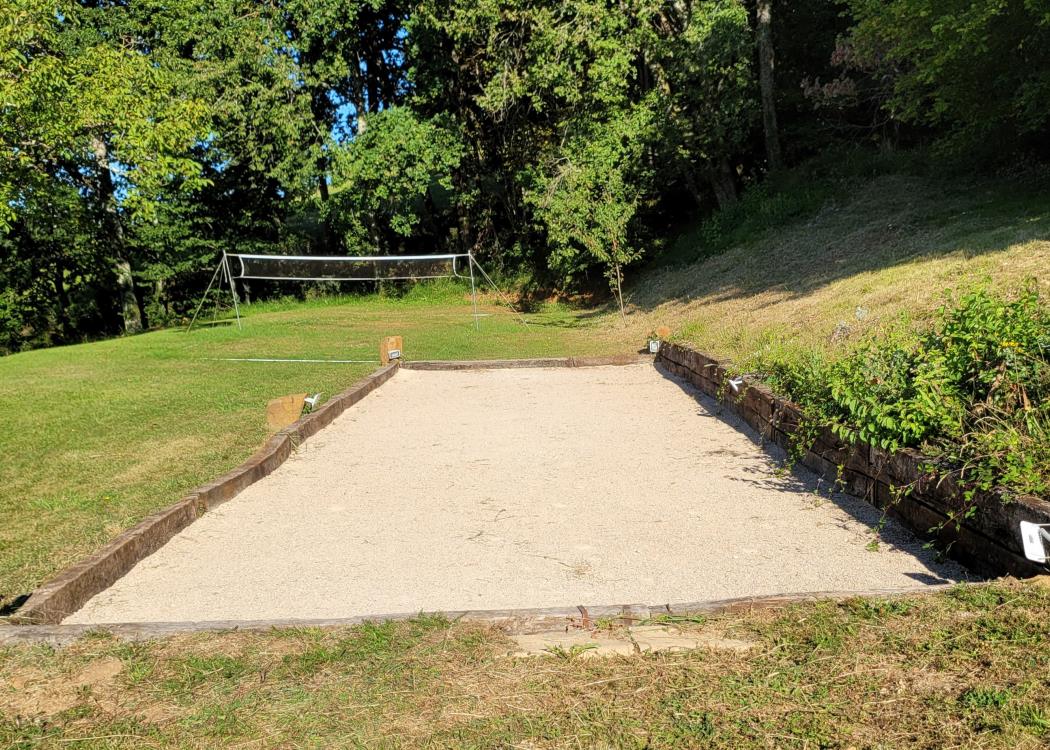 La Piste de Pétanque (13m x 4,5 m)