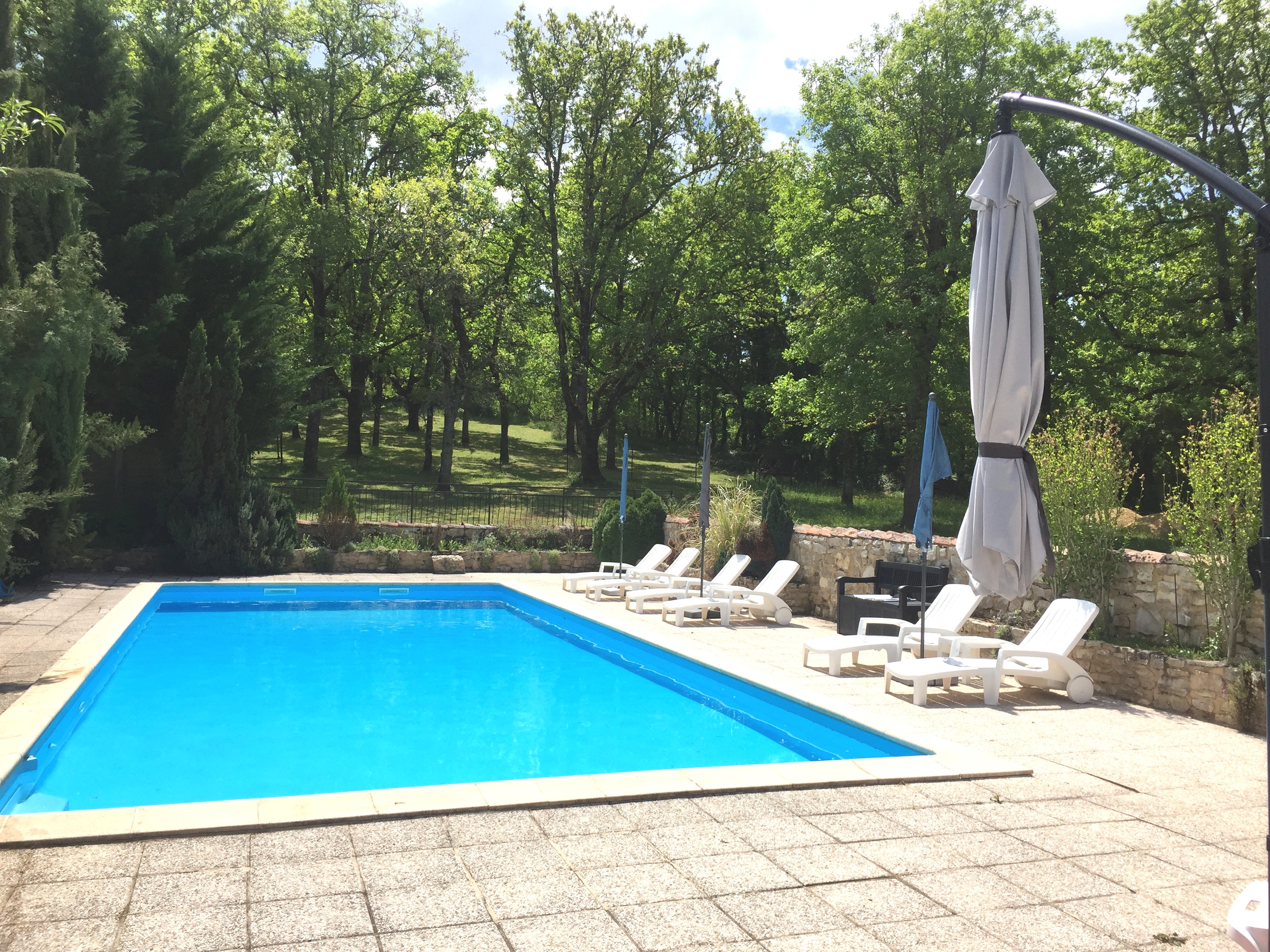 Une Place au Soleil, Saint-Clair