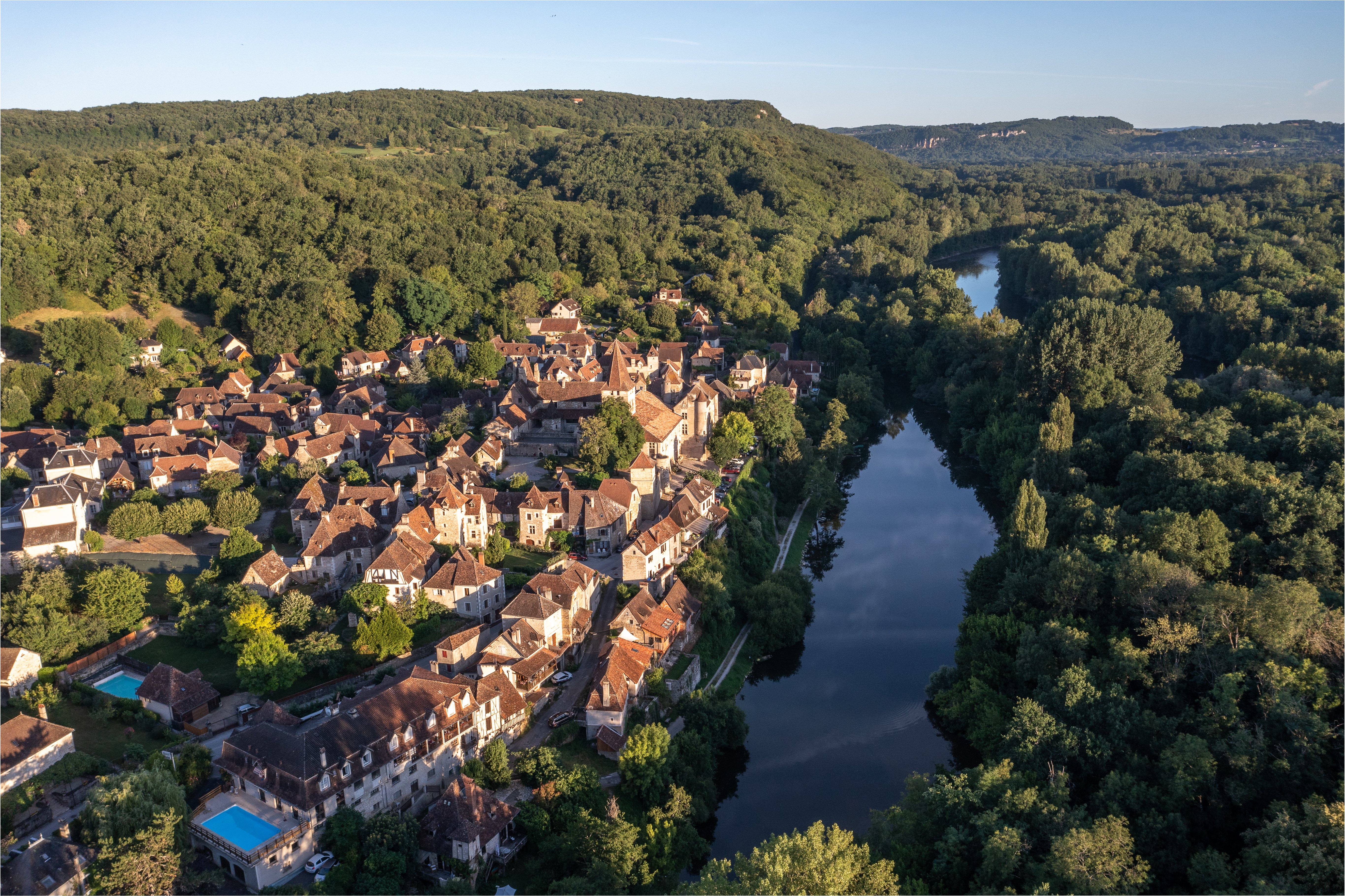 Vue drone du village de Carennac