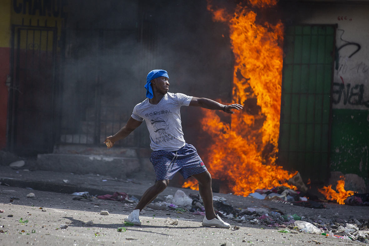 Exposition photo et poésie : "Makandal Braise"