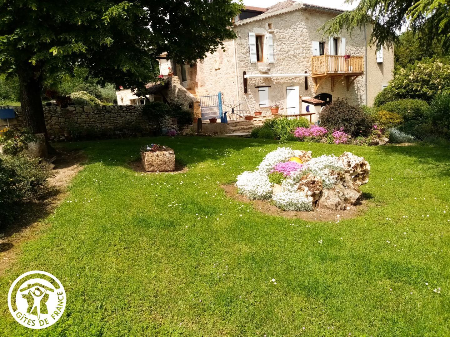 Les deux tilleuls, Bélaye - photo 2