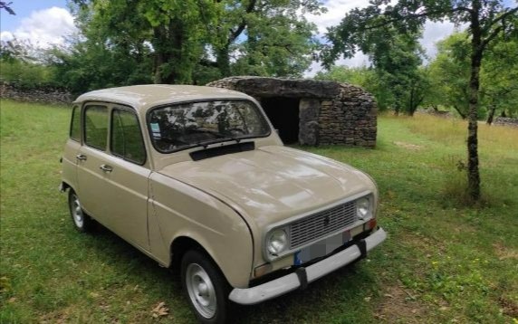 Location de 4L - Limogne Service, Limogne-en-Quercy - photo 2