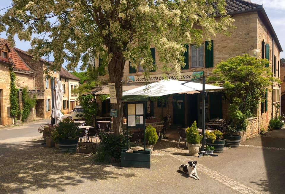 Hôtel Restaurant - Hostellerie de Goujounac