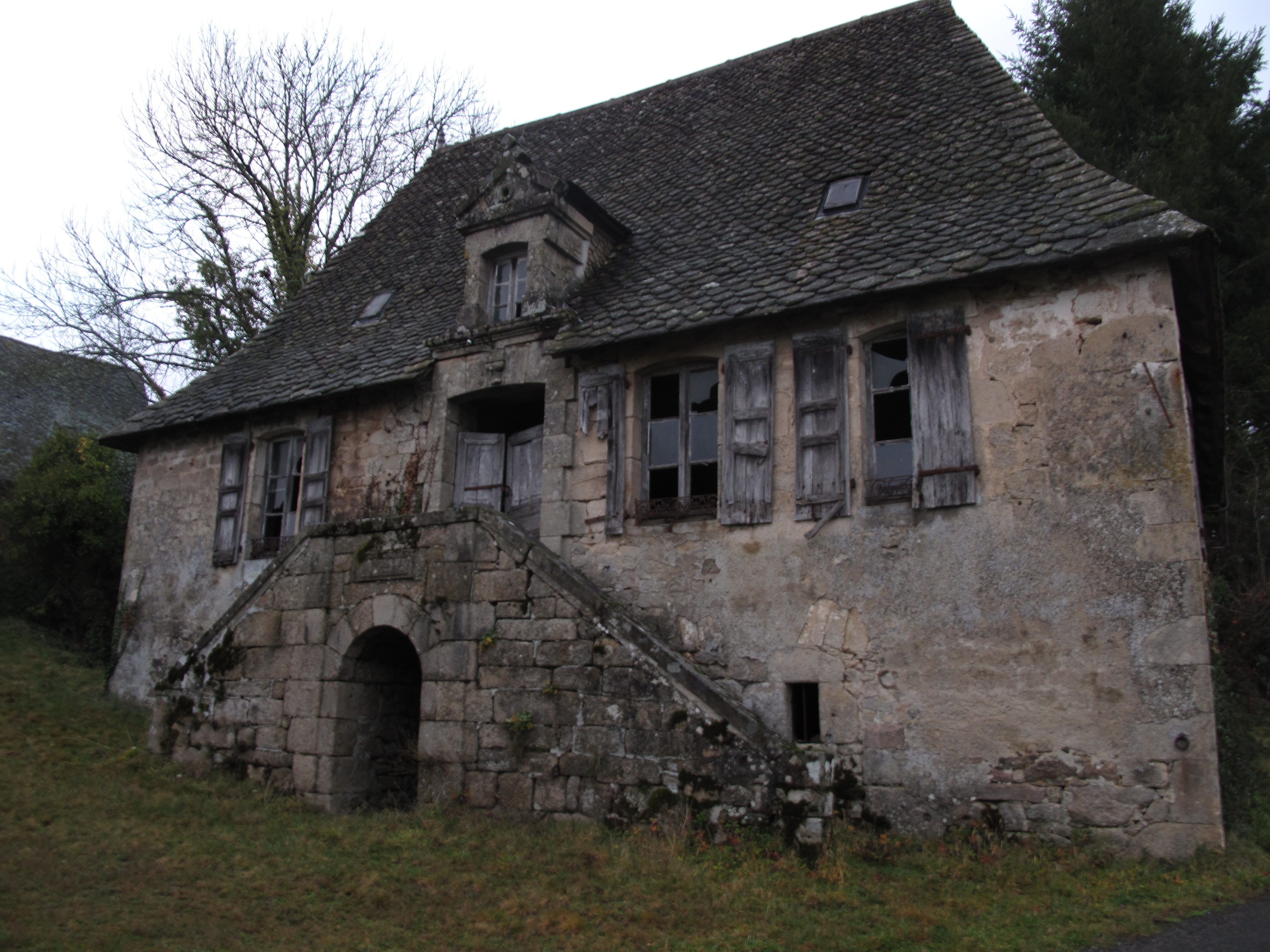 8091386_lamativie_bourg_ng_2jpg