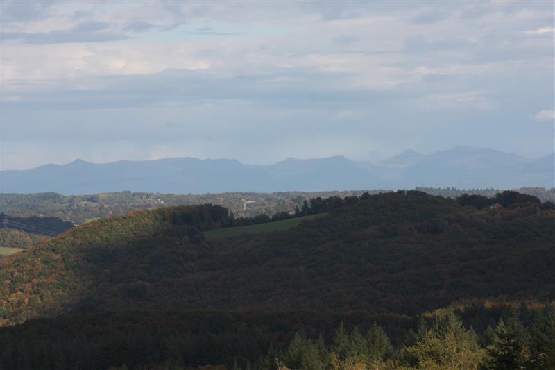 Point de vue sur les Monts du Cantal