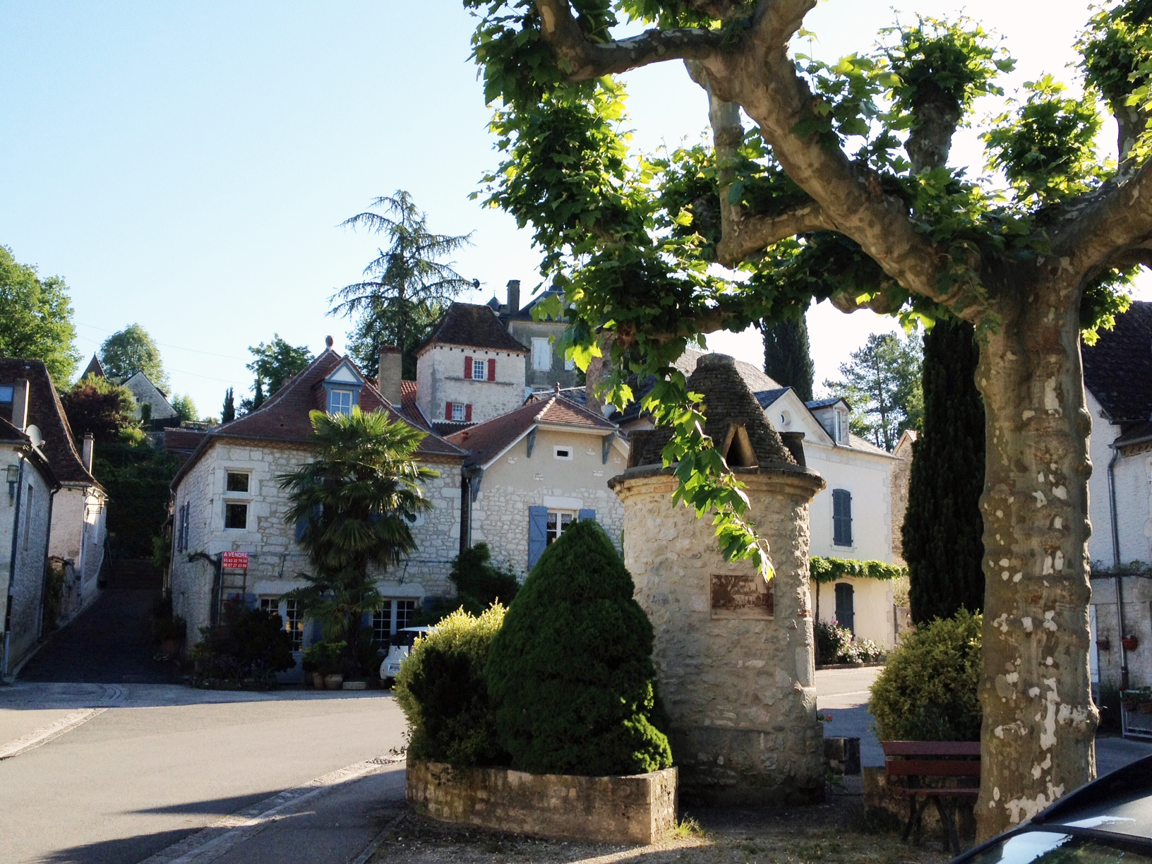 8405443_st_sozy_vd05_-_175449_le__villagejpg1jpg