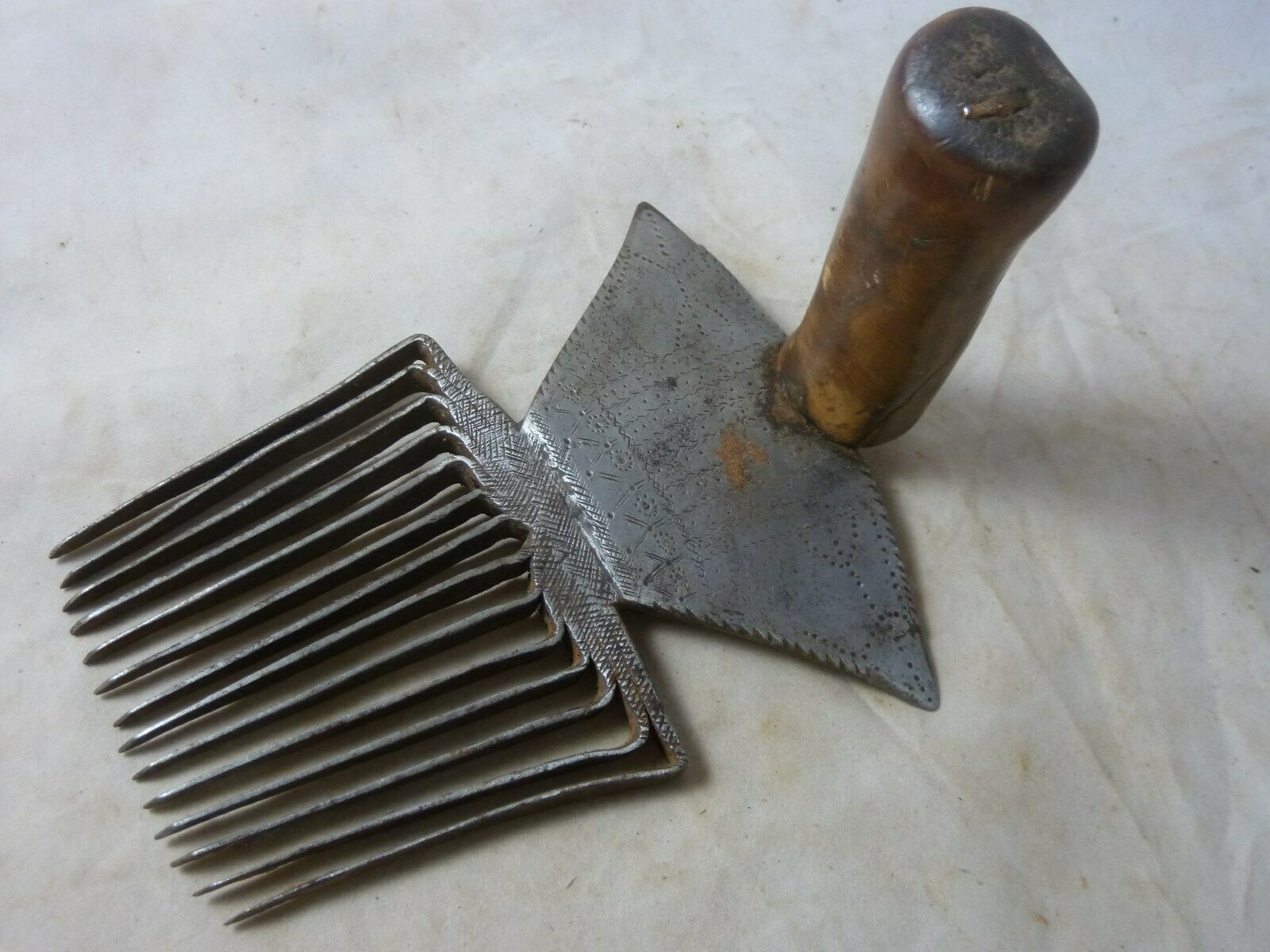 8529118_6-_carde_-_laine__pnrcqjpg