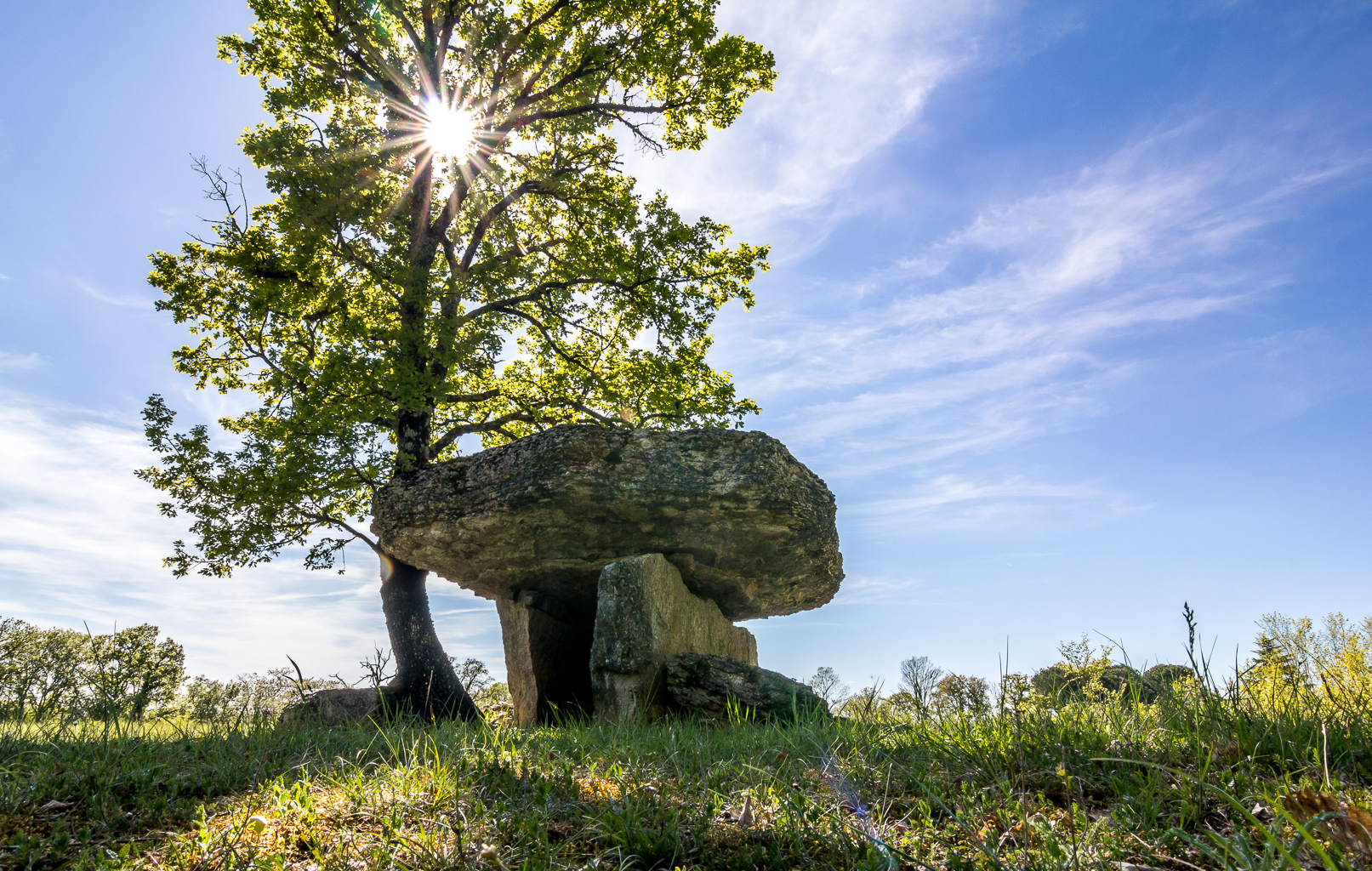 Dolmen de Ferrières à Limogne