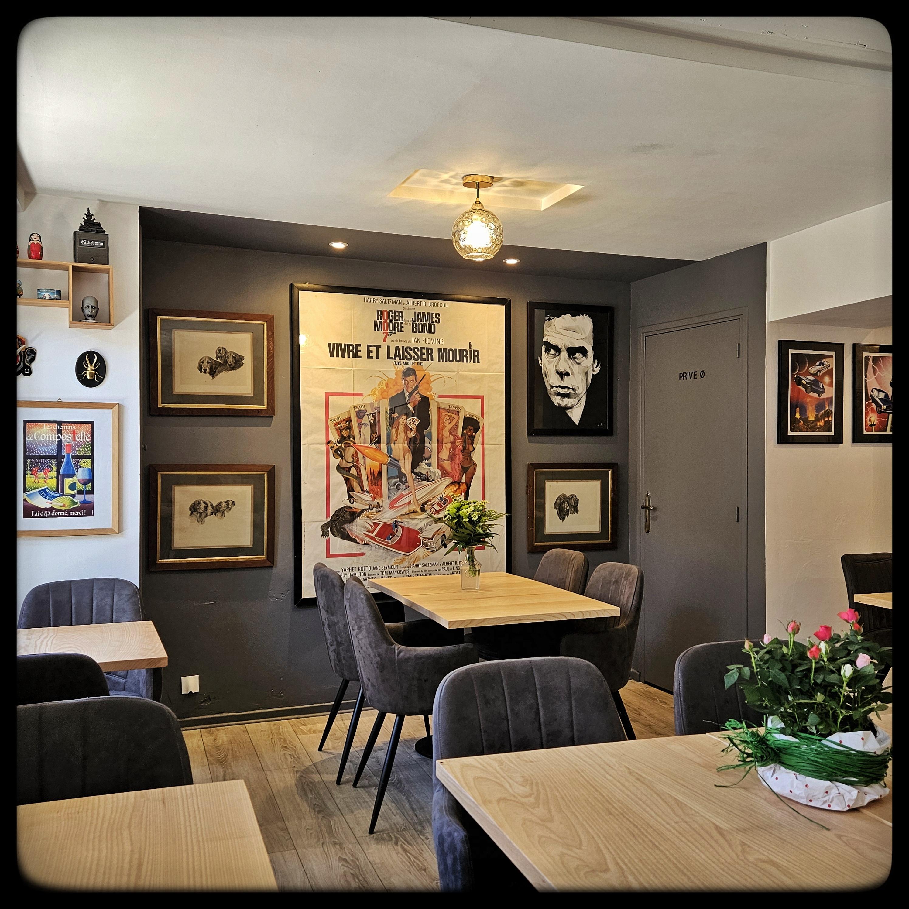 Le Trois Cent Quatre