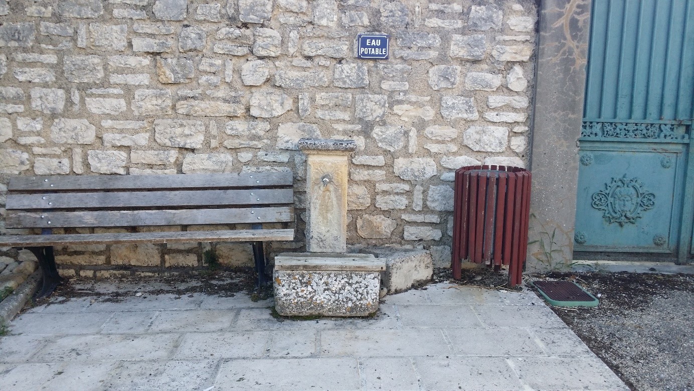 Point d'eau Place de l'église