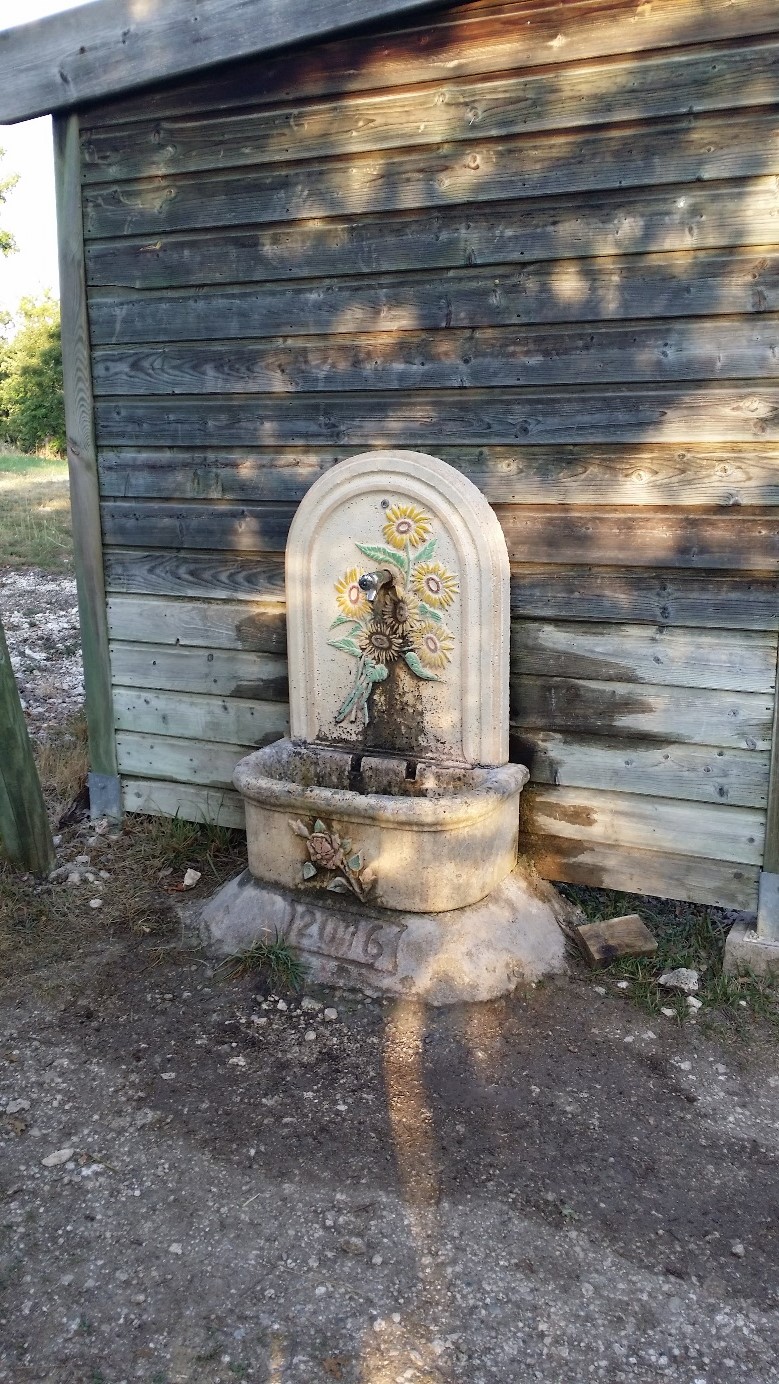 Halte et aire de pique nique de Belcastel à Cézac — photo 3
