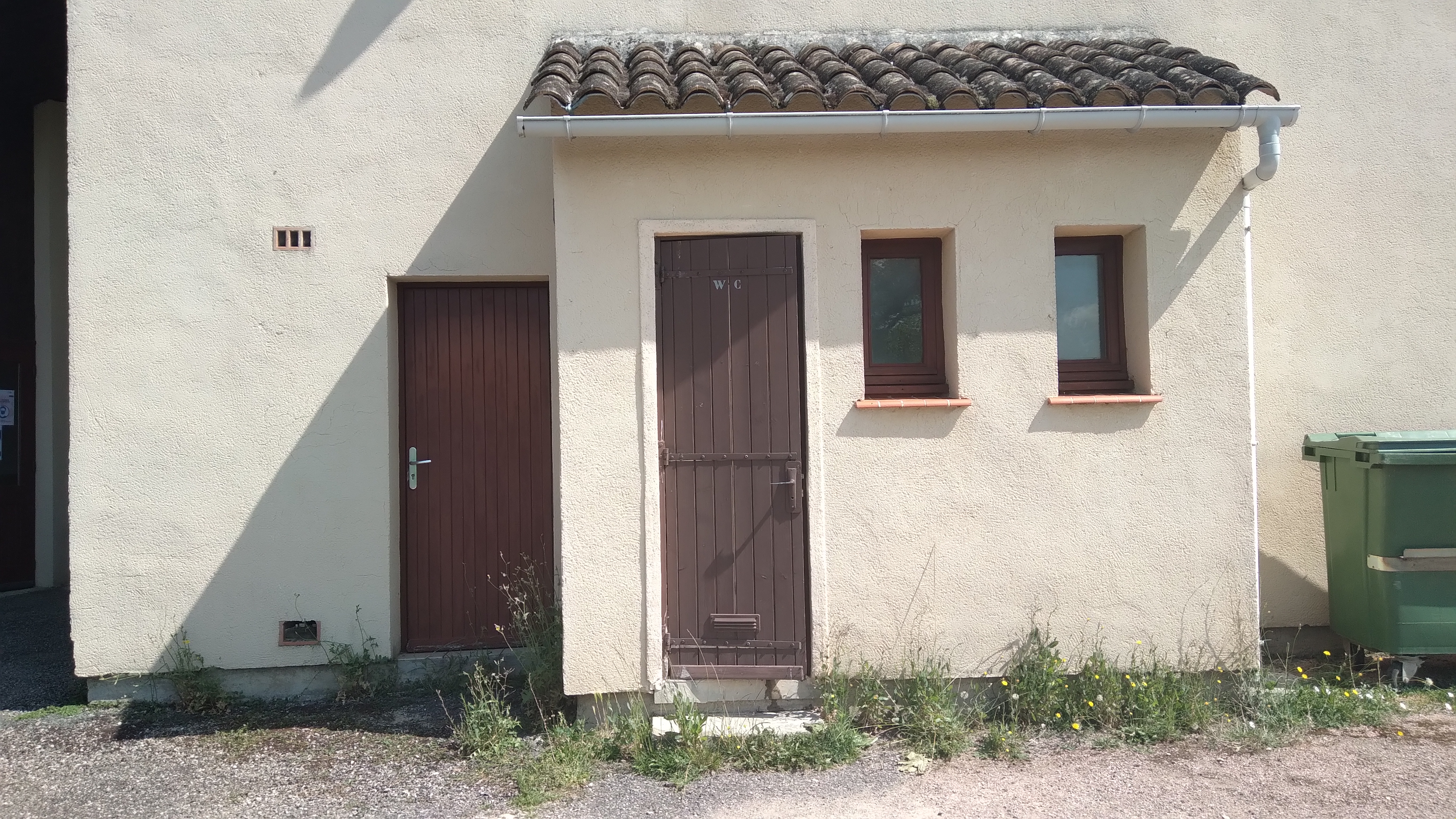cardaillac_toilettes_point_eau
