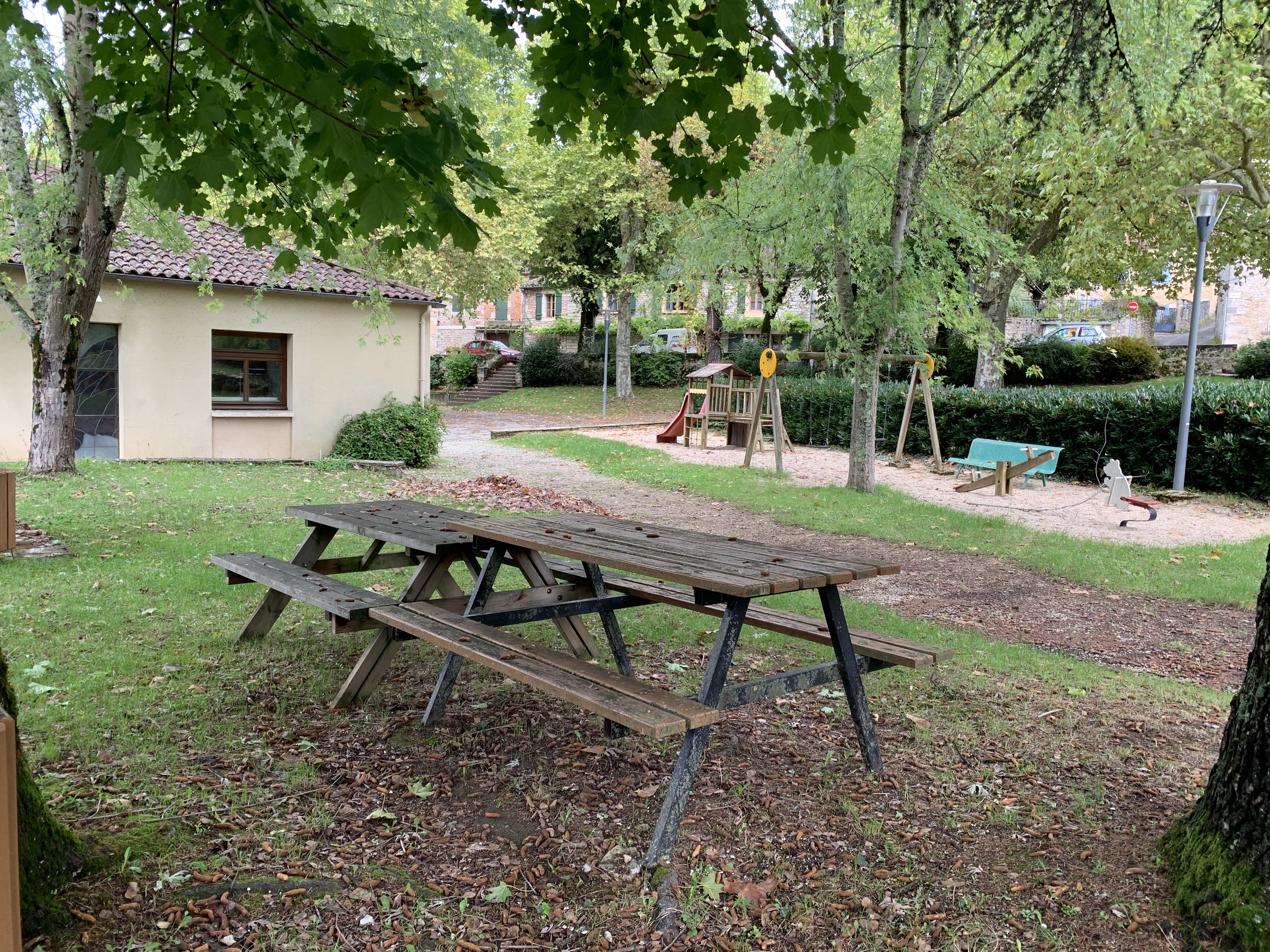 Aire de jeux et de pique nique des Junies