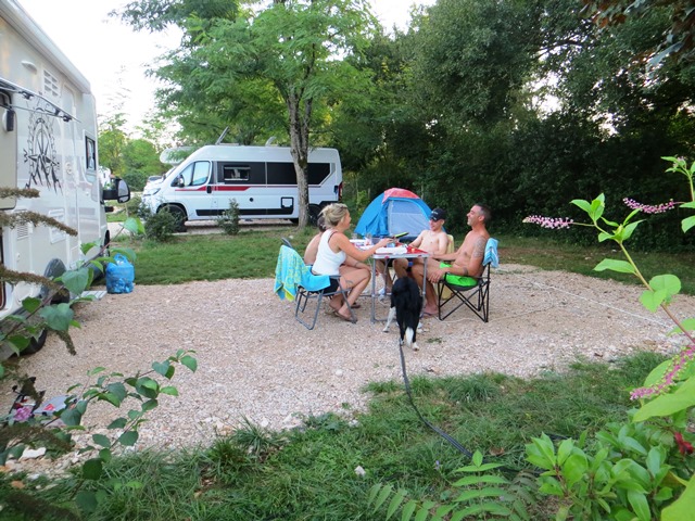 Aire de Camping-Car - Camping les Campagnes, Rocamadour - photo 4