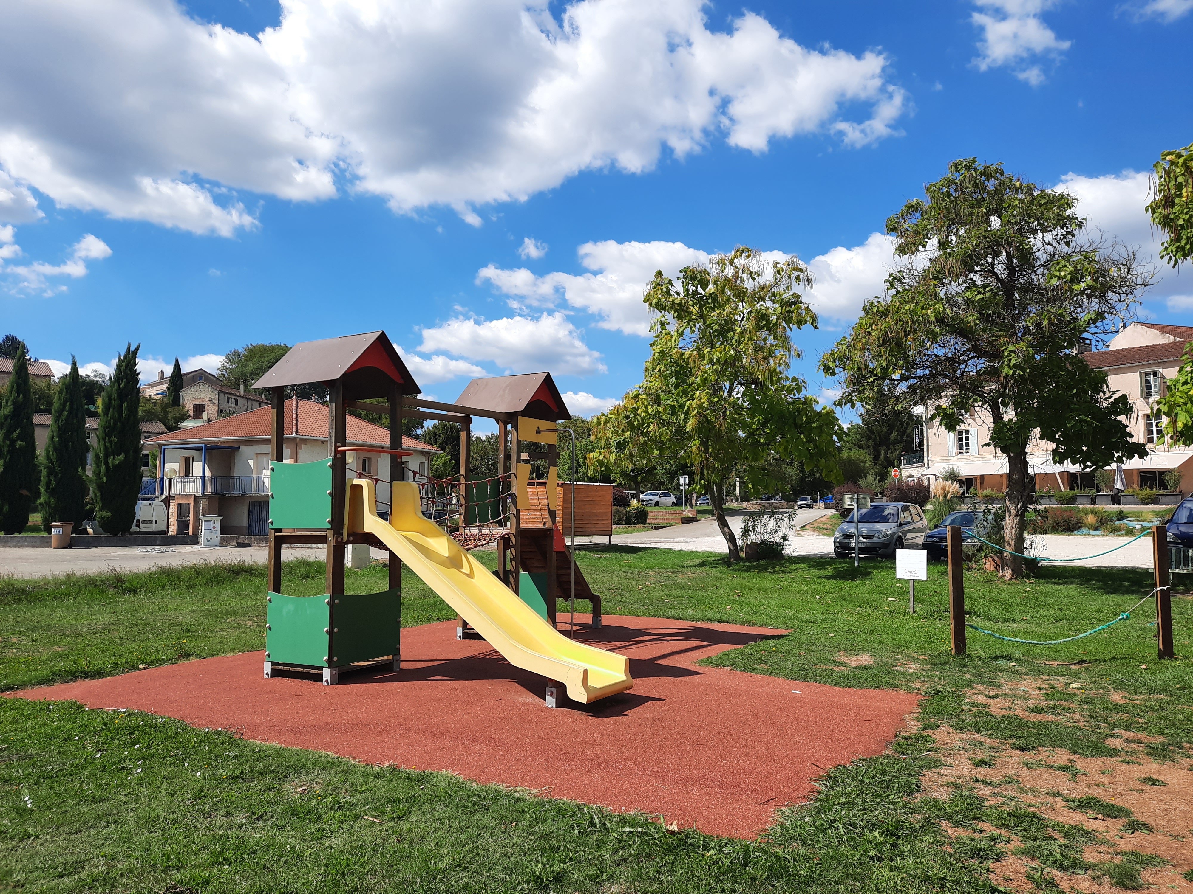 Aire de pique-nique d'Arcambal - photo 2