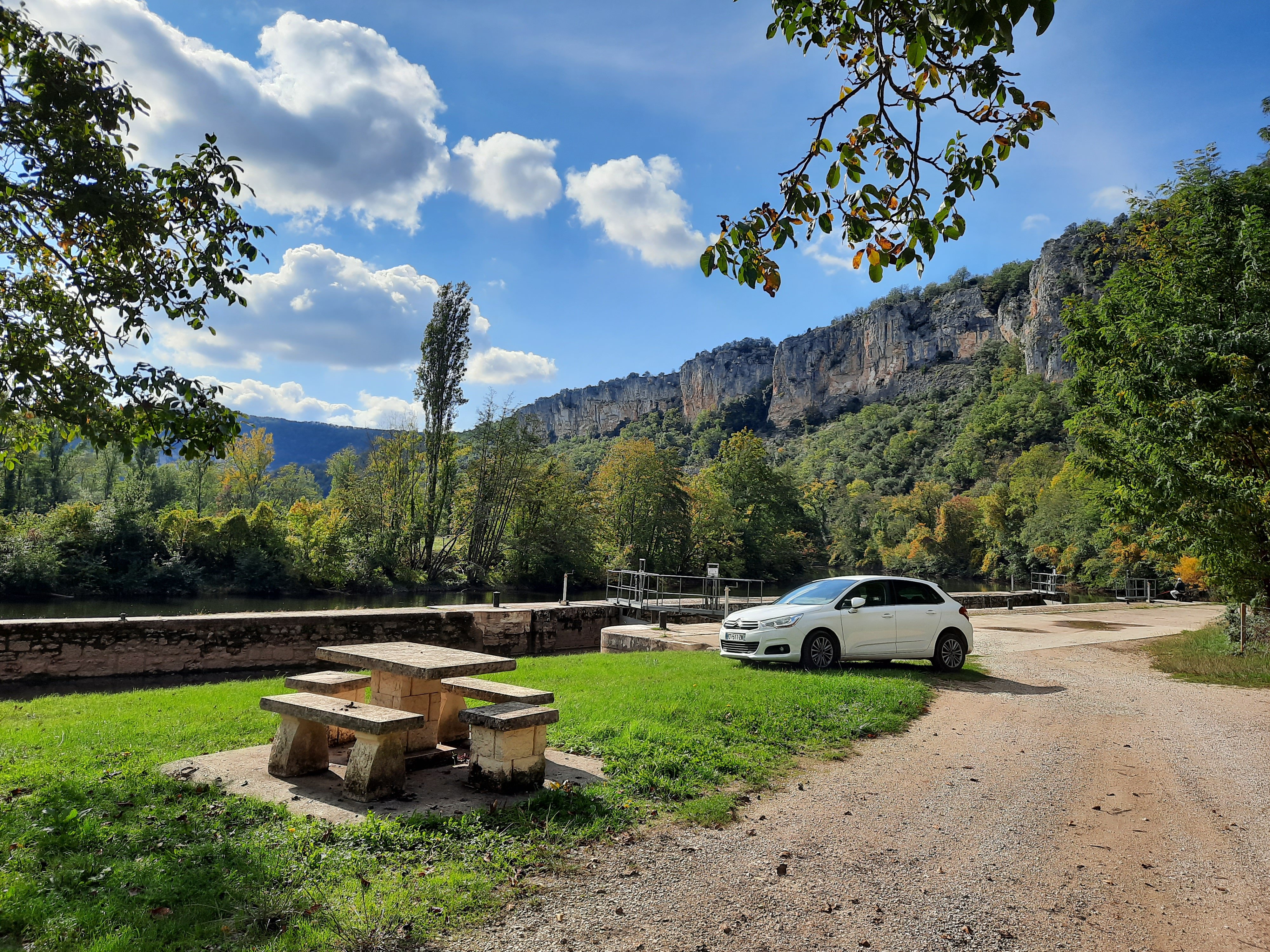 Aire de pique-nique de l'écluse à St Géry