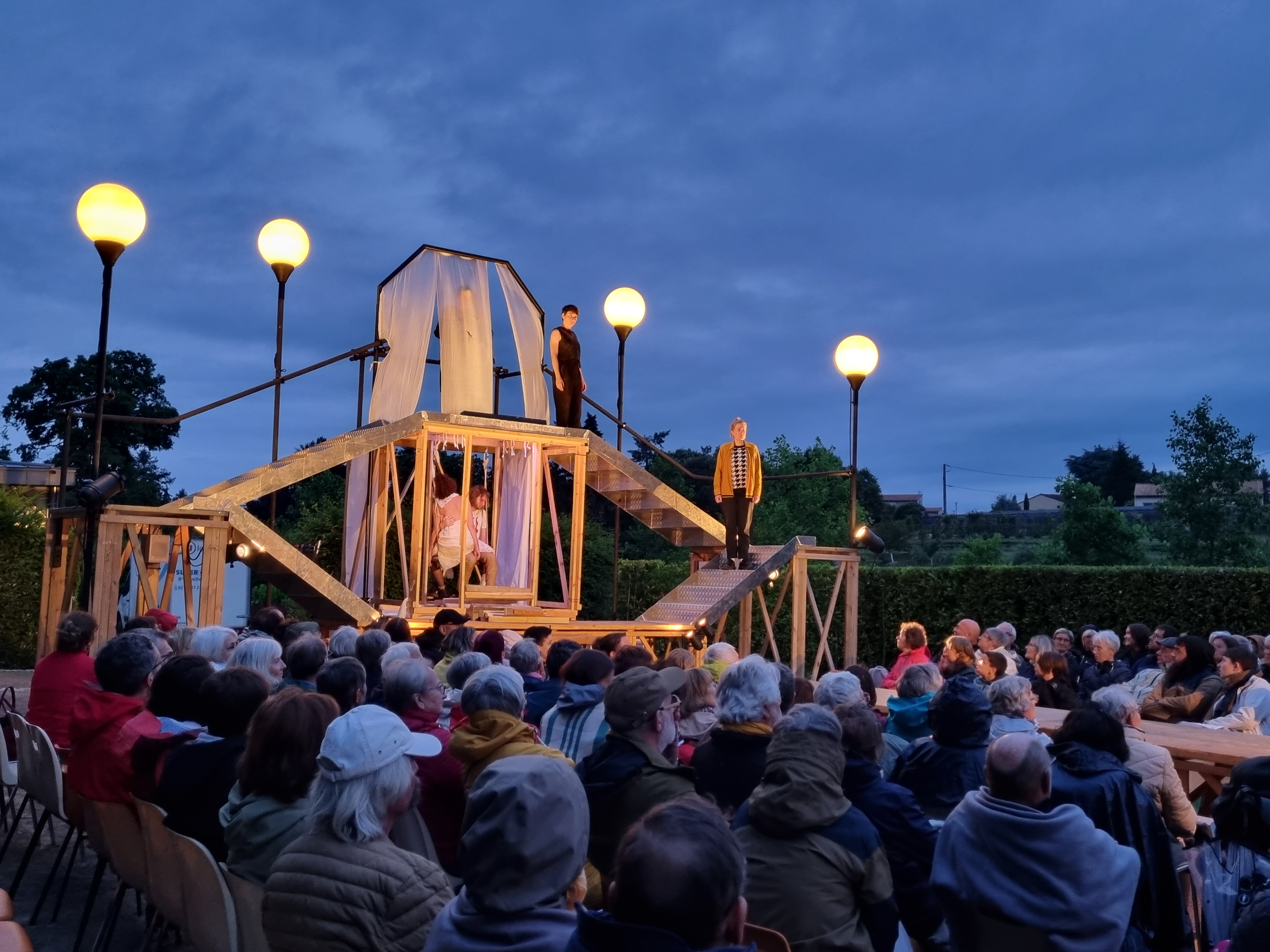 Théâtre de l'Usine - Antigone