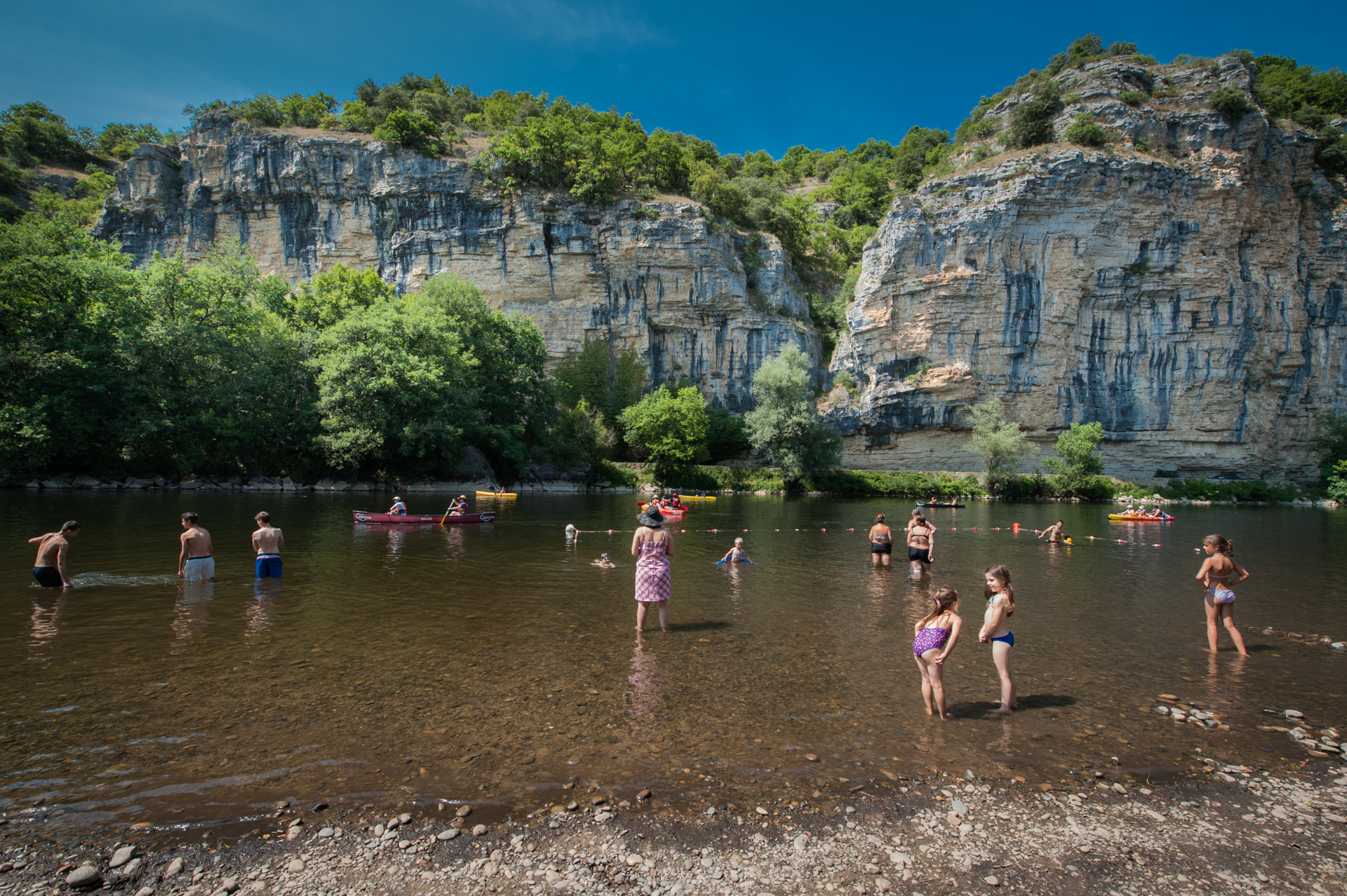 Baignade à Gluges dans la rivière Dordogne