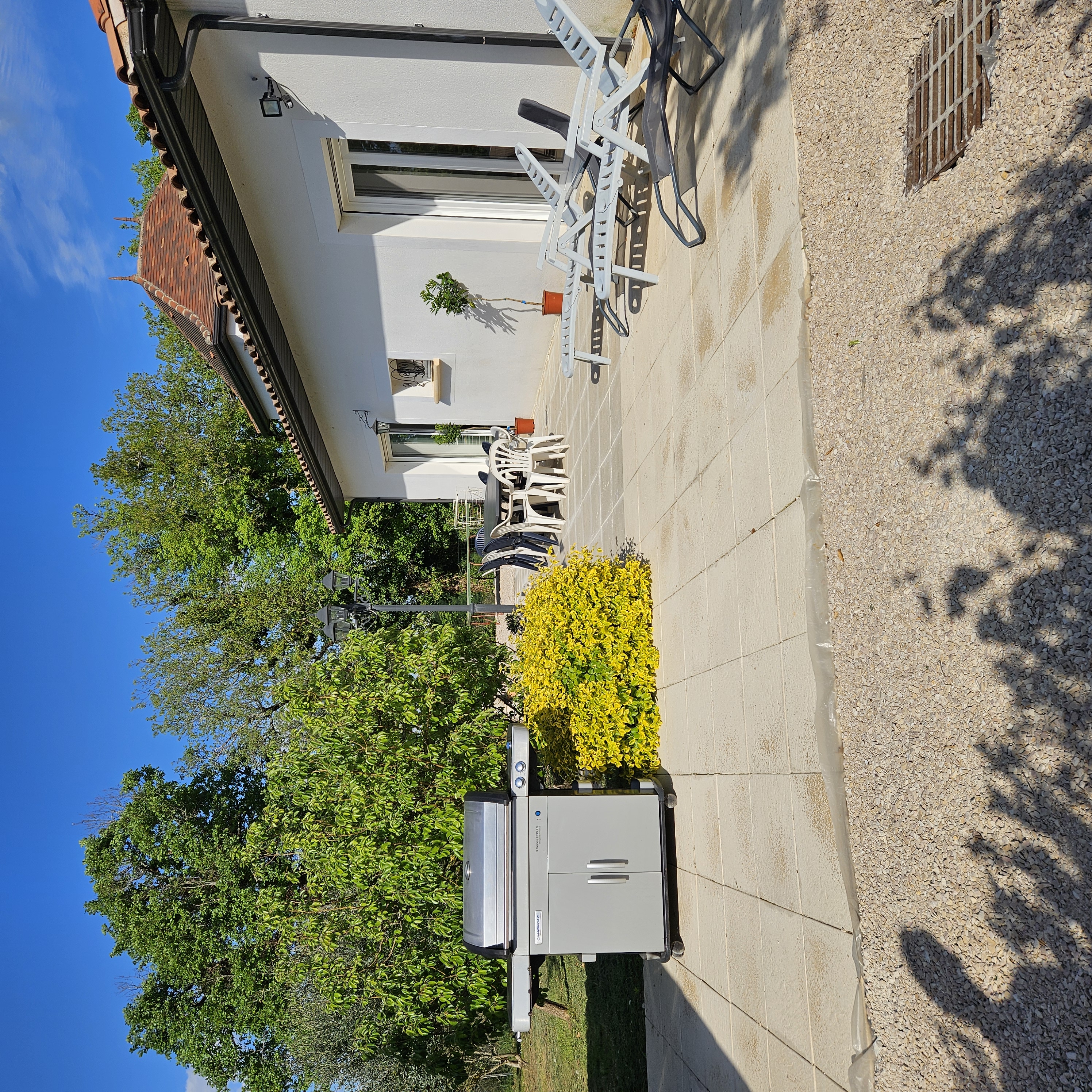 La Bâtisse aux 2 Tours — photo 2