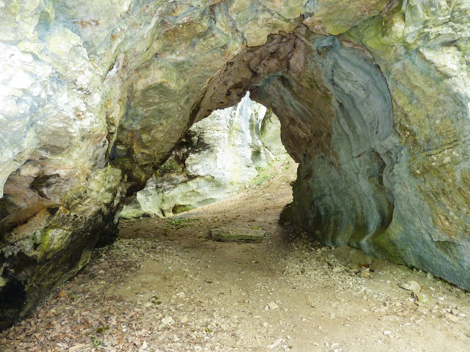 Blanzaguet - Abris préhistoriques du Roc des Monges © Lot Tourisme - C. Sanchez