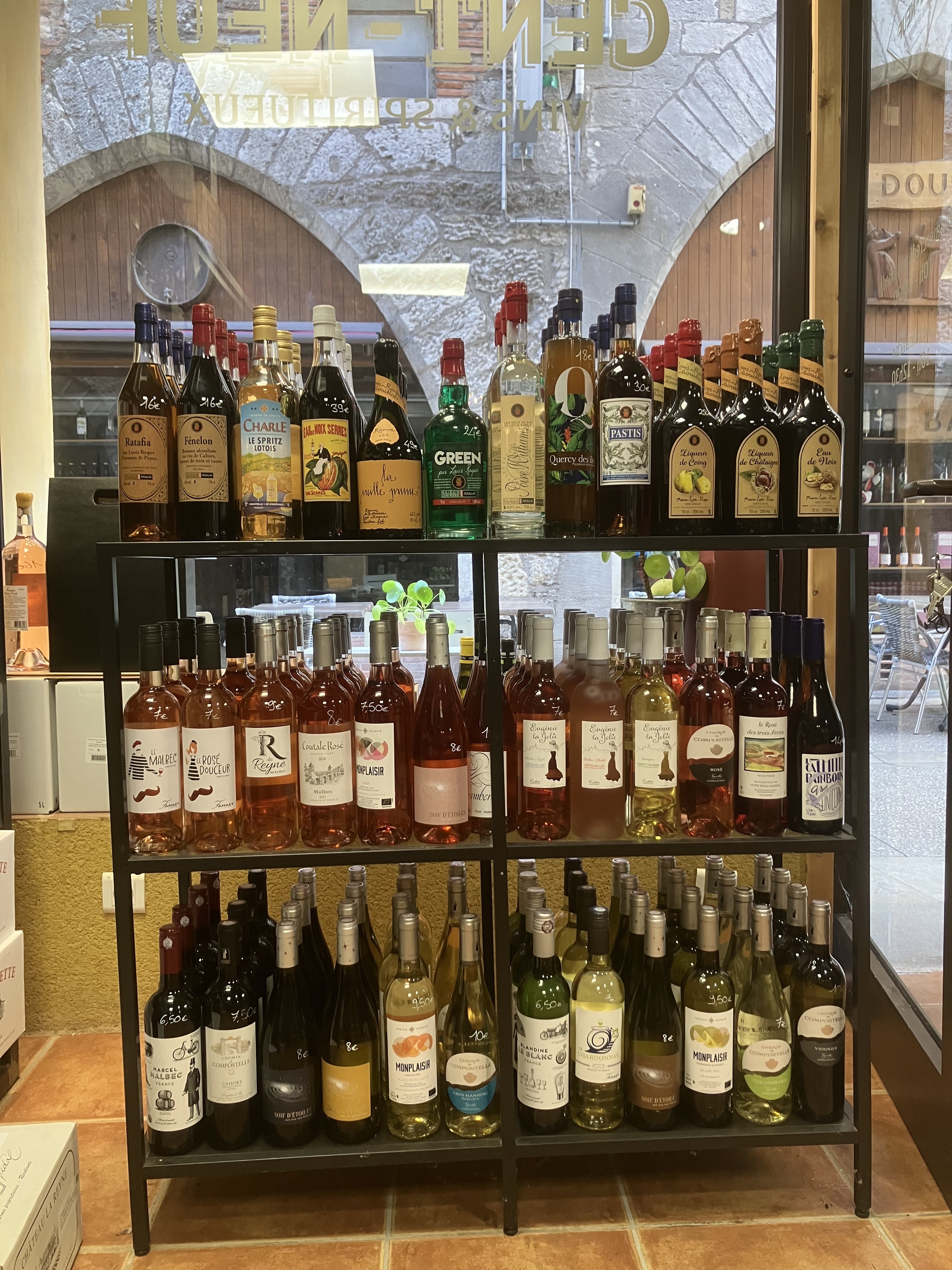 CENT-NEUF Vins & Spiritueux — photo 3