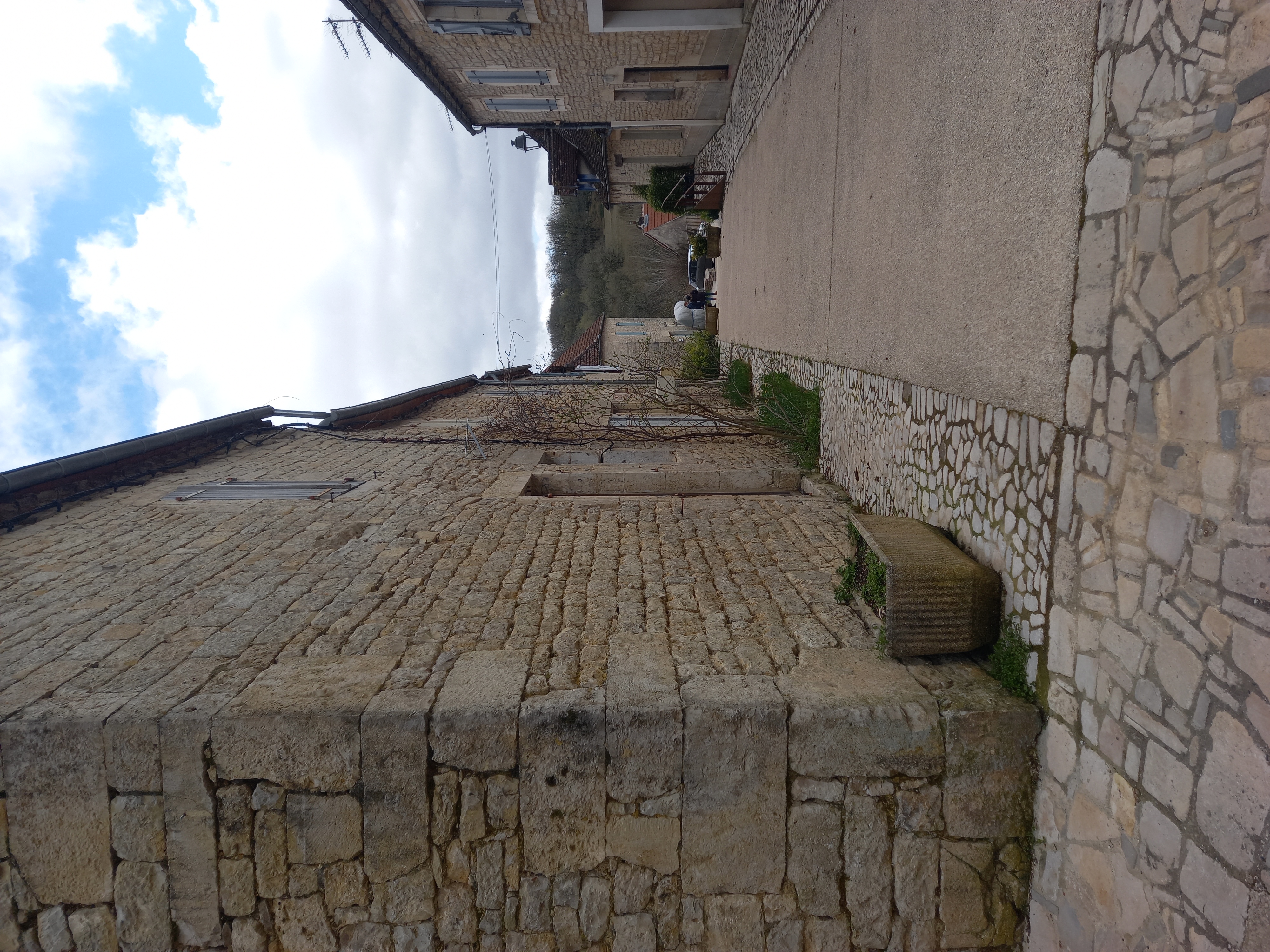 Causalis, Montfaucon - photo 16