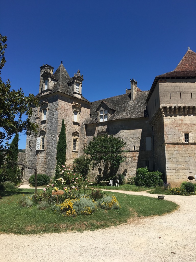 Chateau Cenevieres 