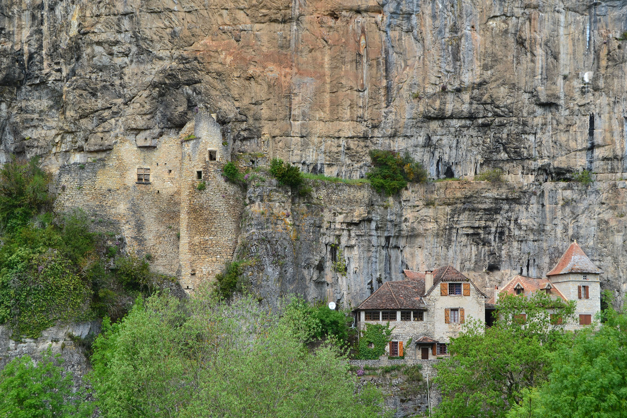 Château des Anglais et maisons troglodytes de Cabrerets, Cabrerets