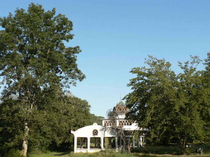 Miers - Le Pavillon des Eaux de la source Salmière