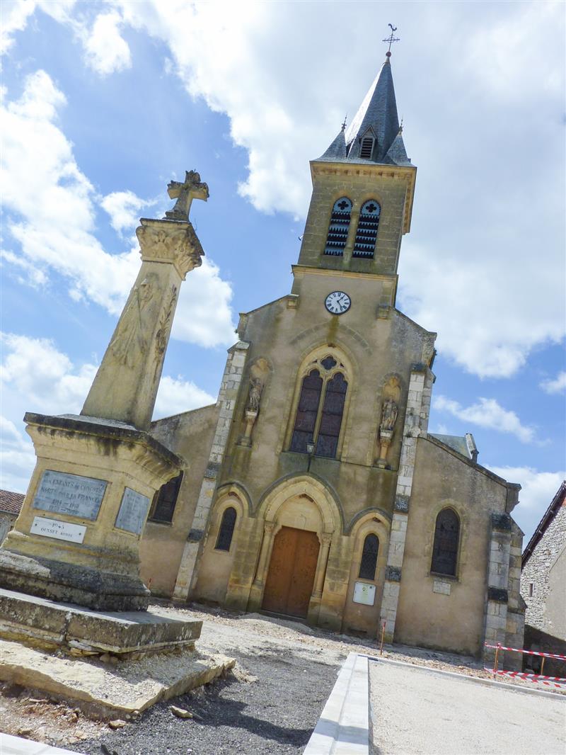 Concots - Place de l'église © Lot Tourisme - C. Sanchez
