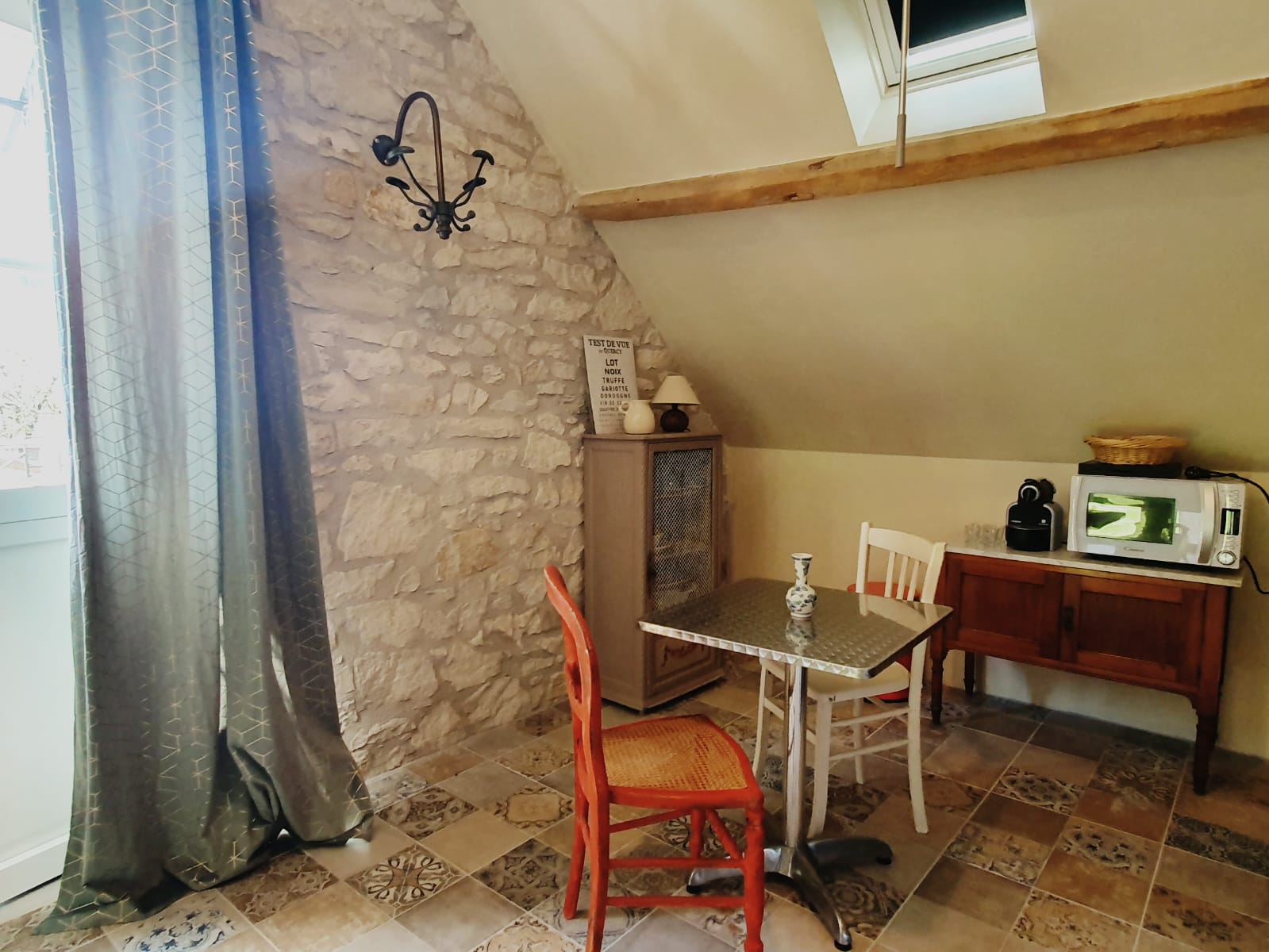 Les volets rouges - Le séchoir gîte de charme classé, Saint-Denis-lès-Martel - photo 4