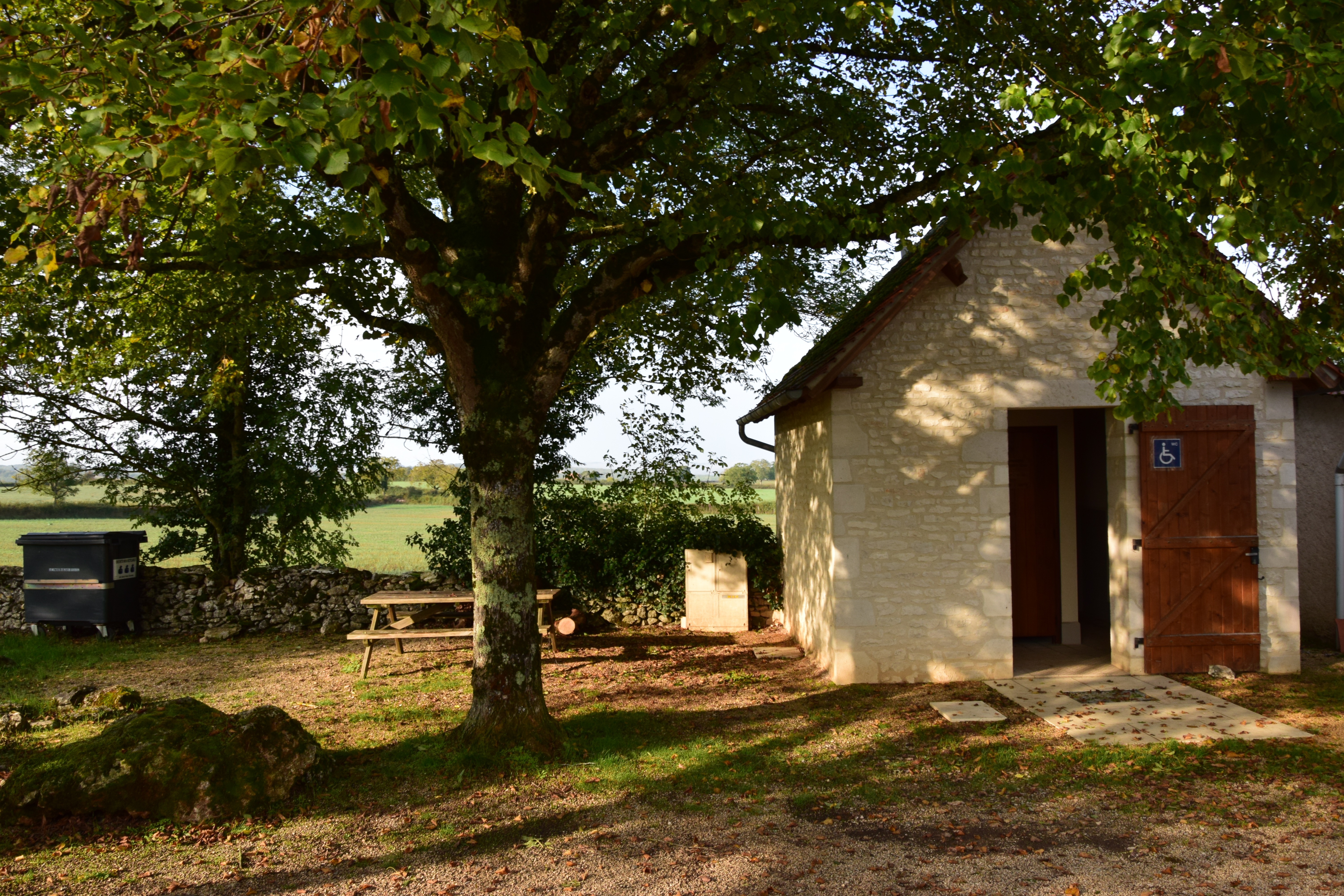 Aire de pique-nique - photo 2