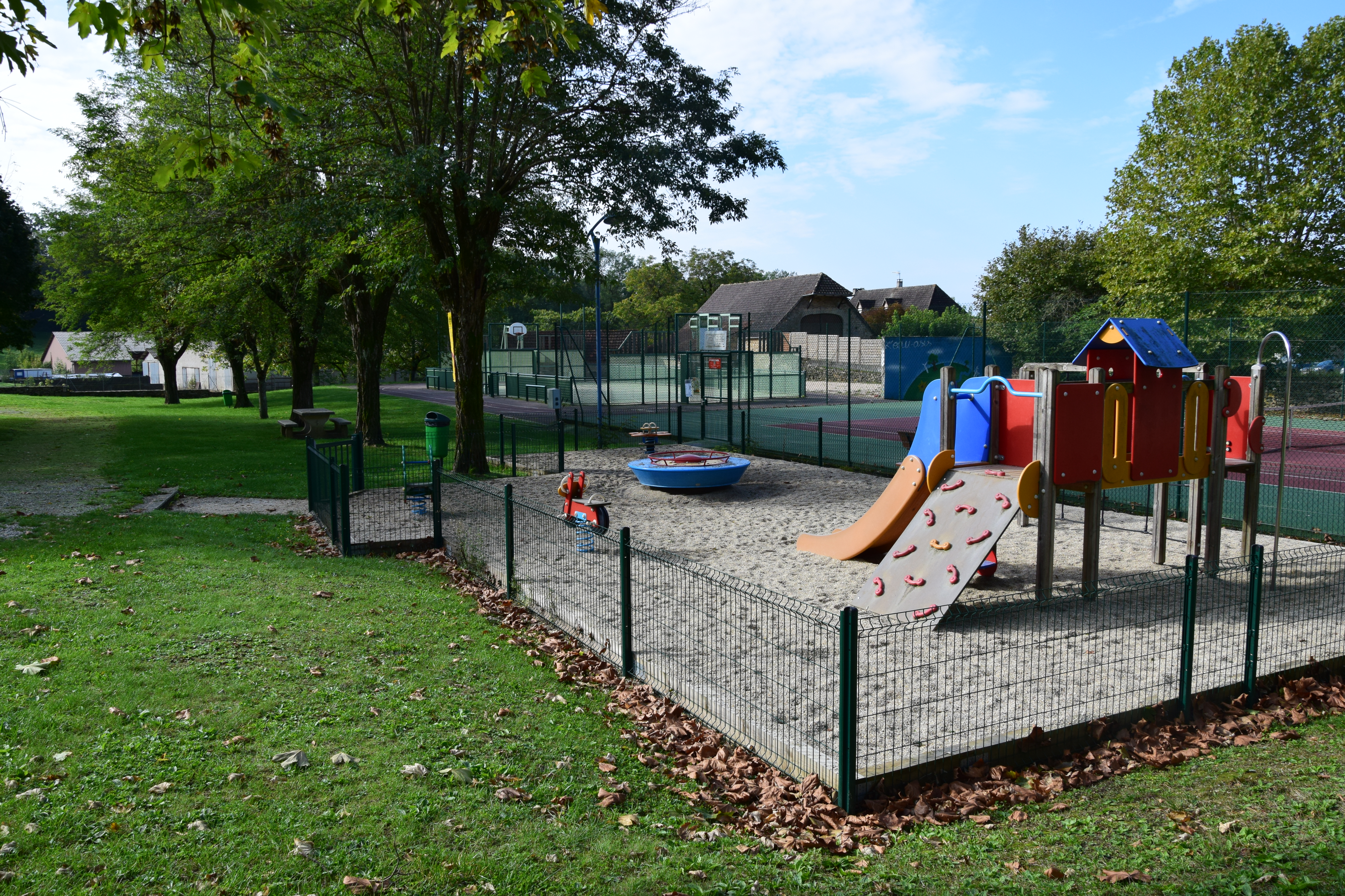 Aire de pique-nique et de jeux du Parc Samayou - photo 2