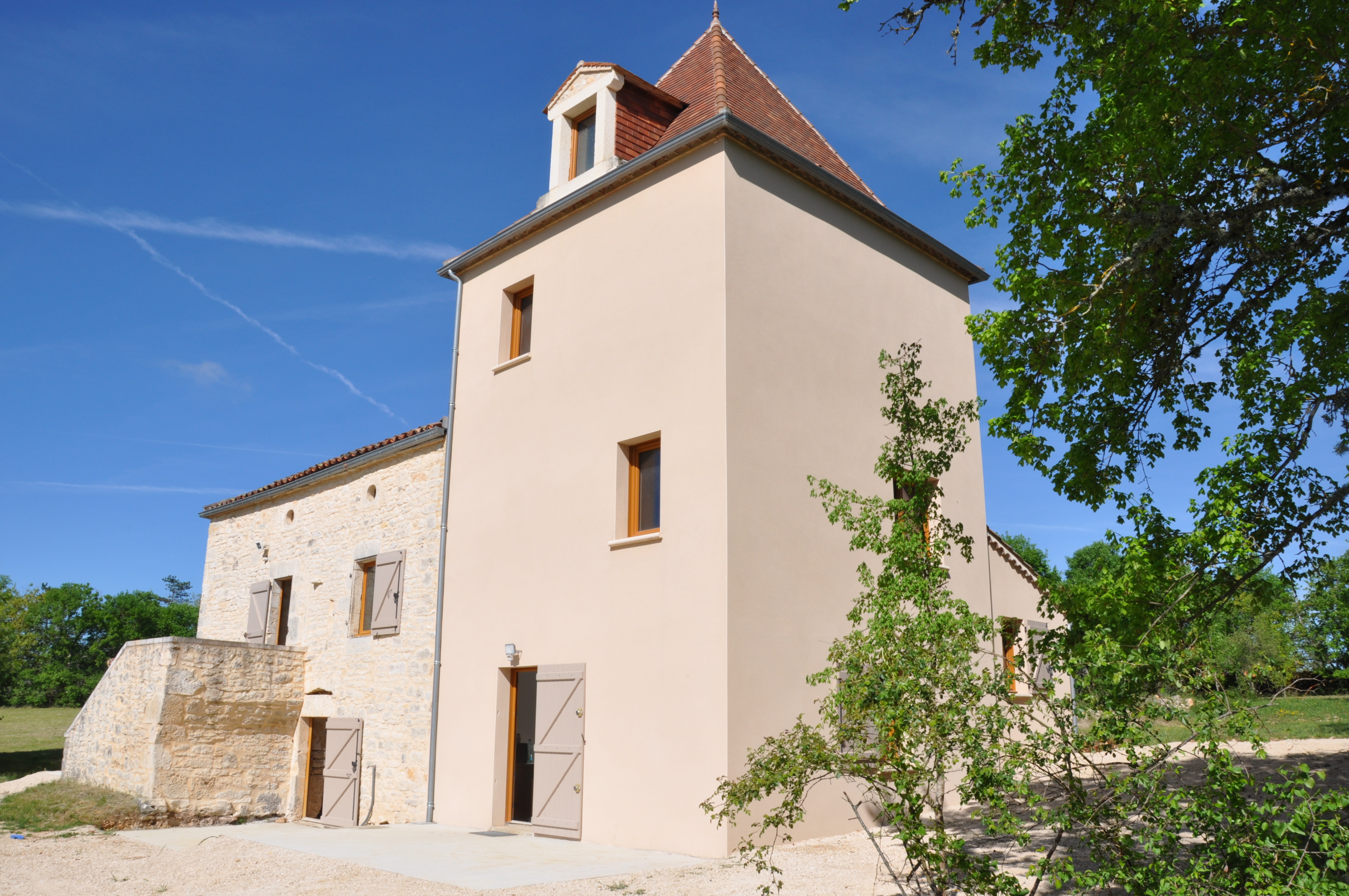 Maison quercynoise avec Pigeonnier