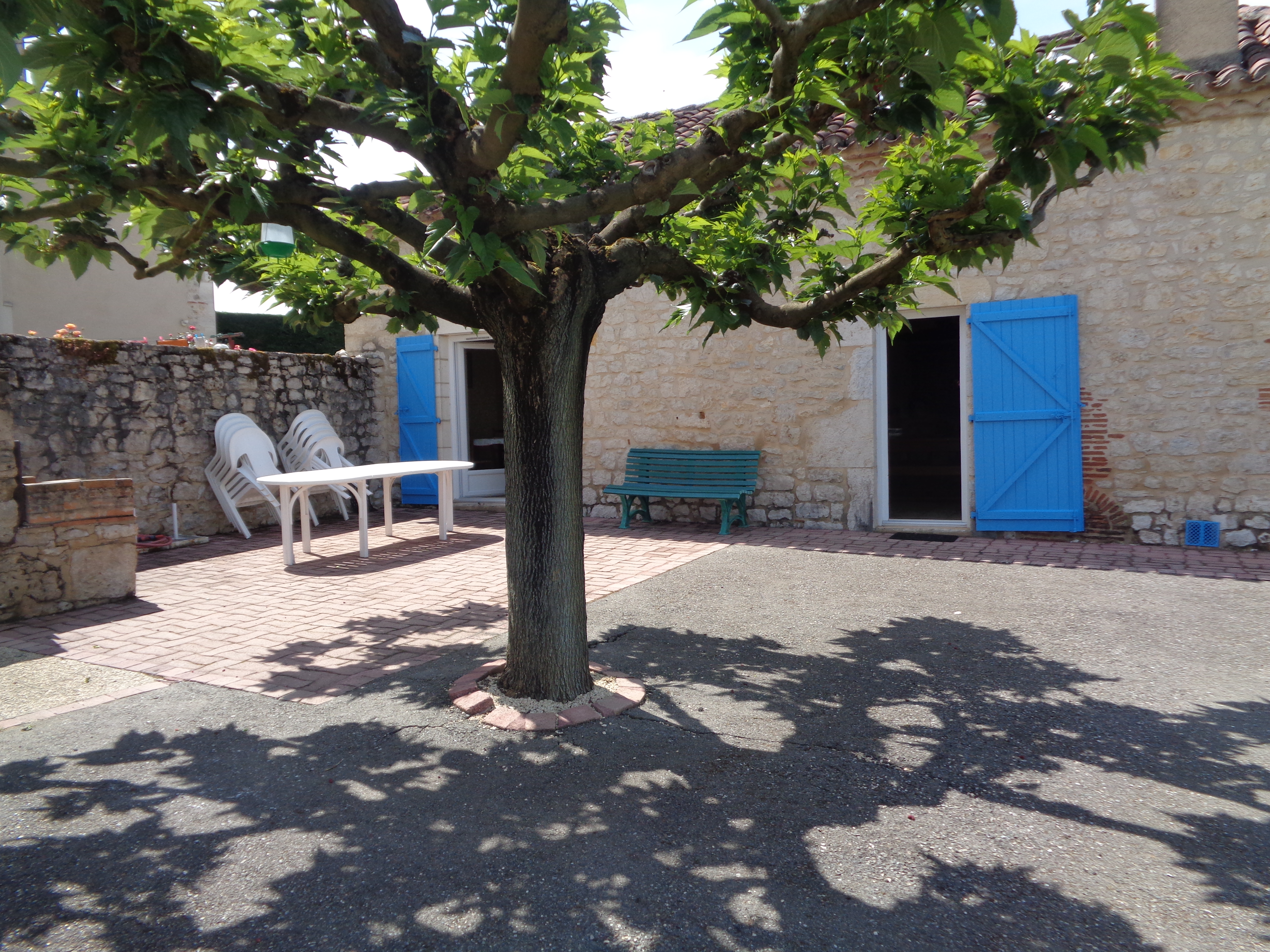 Gîte " Au fond du village "