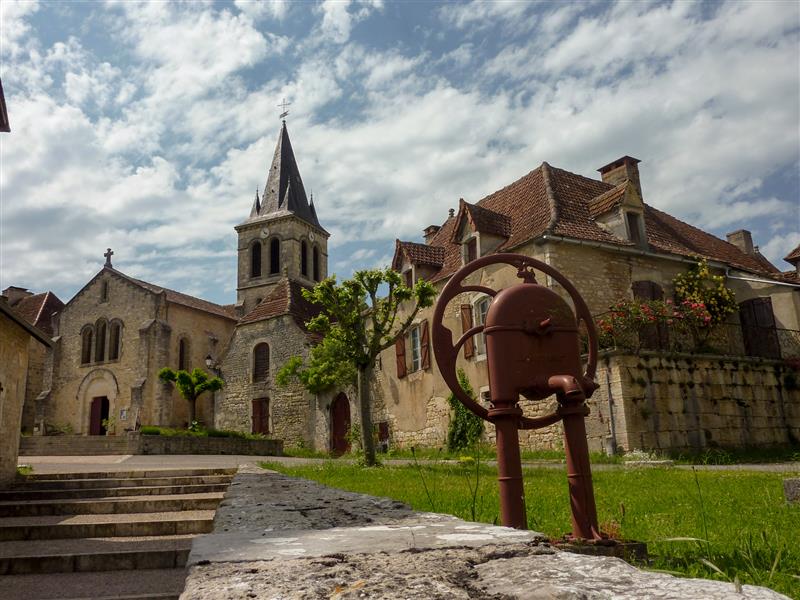 Espédaillac - Place de l'église_12 © Lot Tourisme - C. Sanchez