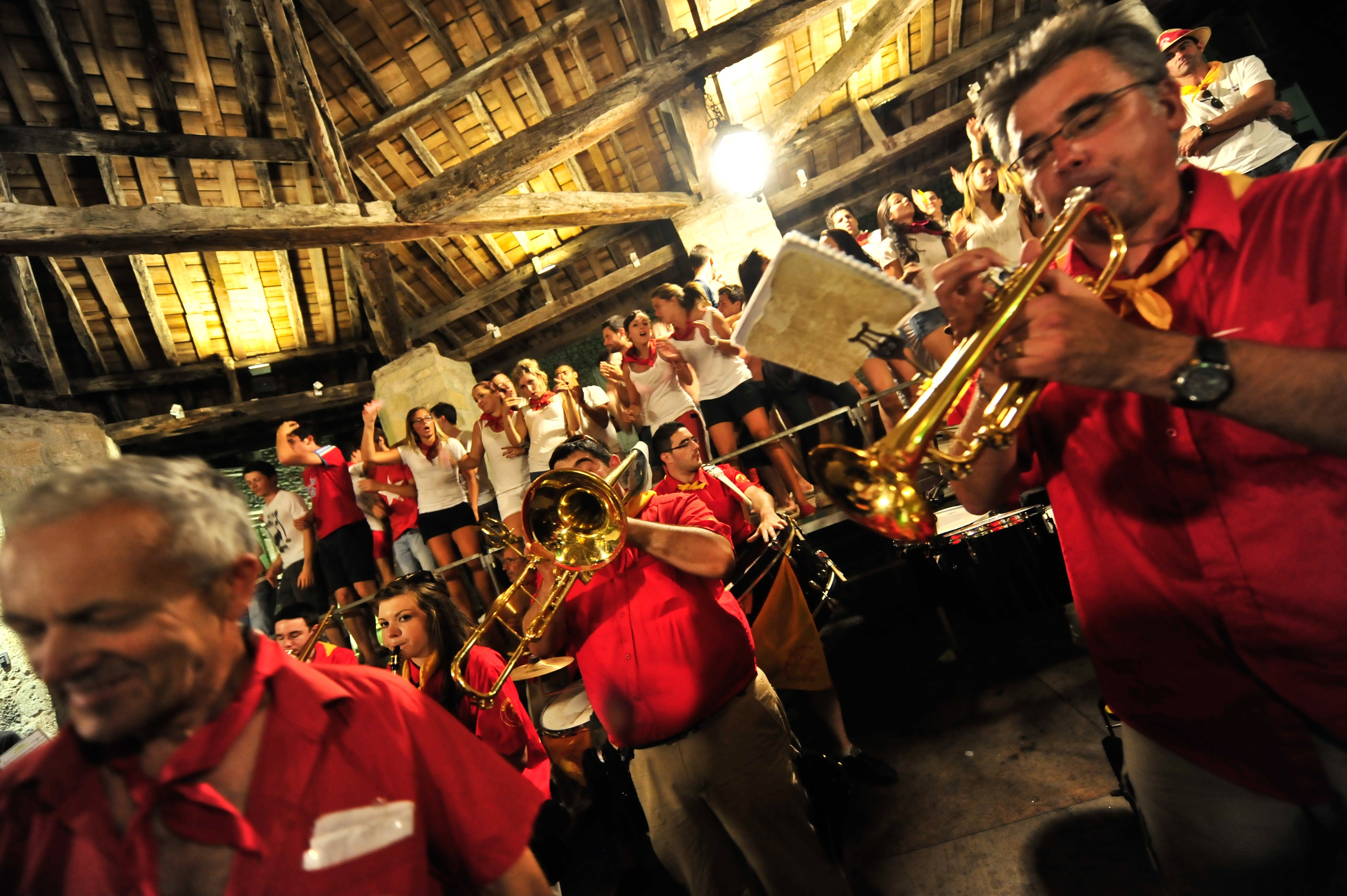 Bandas de la fête de Miers