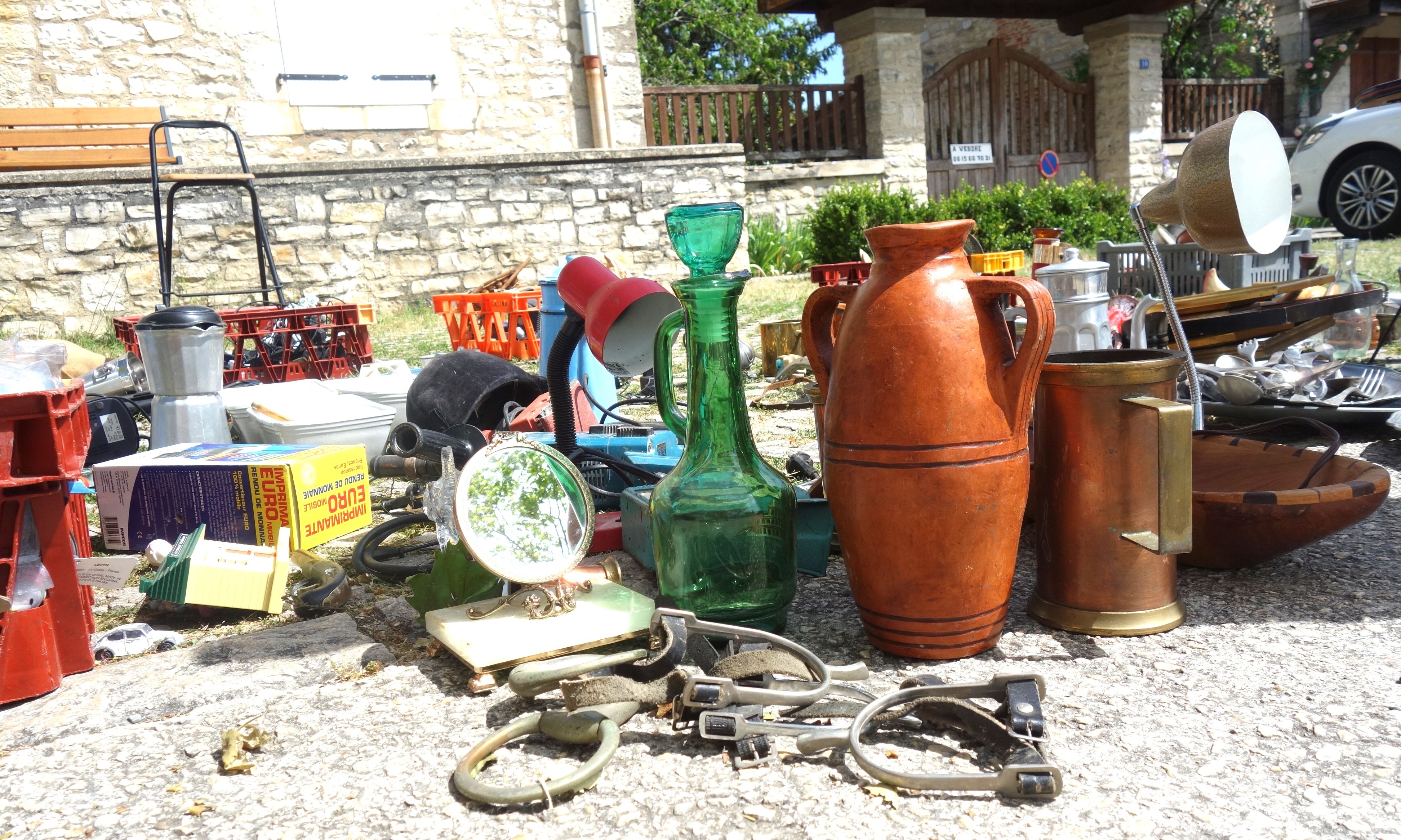 Vide grenier de Cras