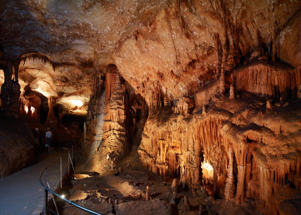 Grotte du PechMerle Office de Tourisme de FIGEAC