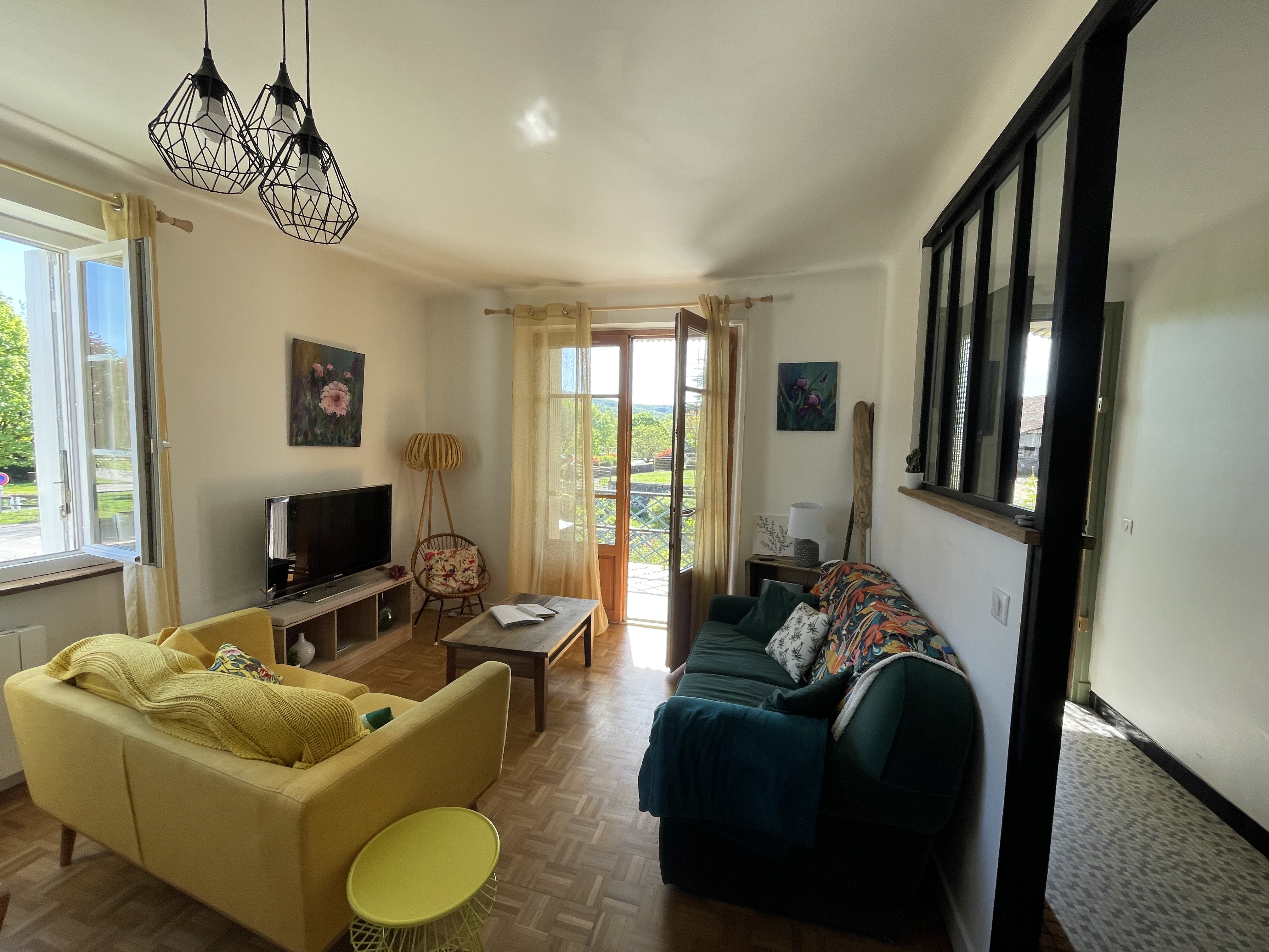 A Lot of Souvenirs, Tauriac - photo 4