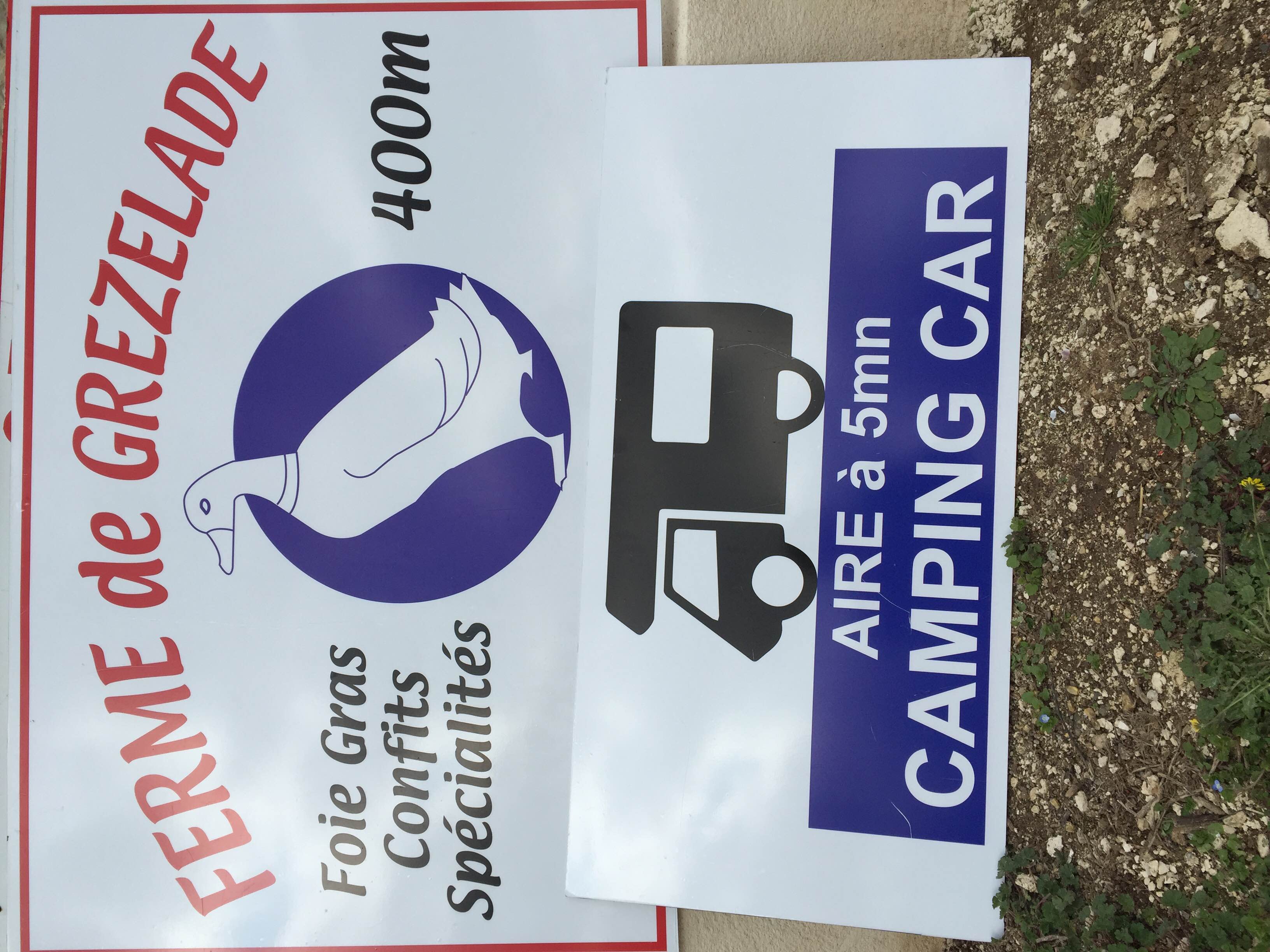 Aire pour camping-car "La Ferme de Grezelade", Lanzac - photo 5